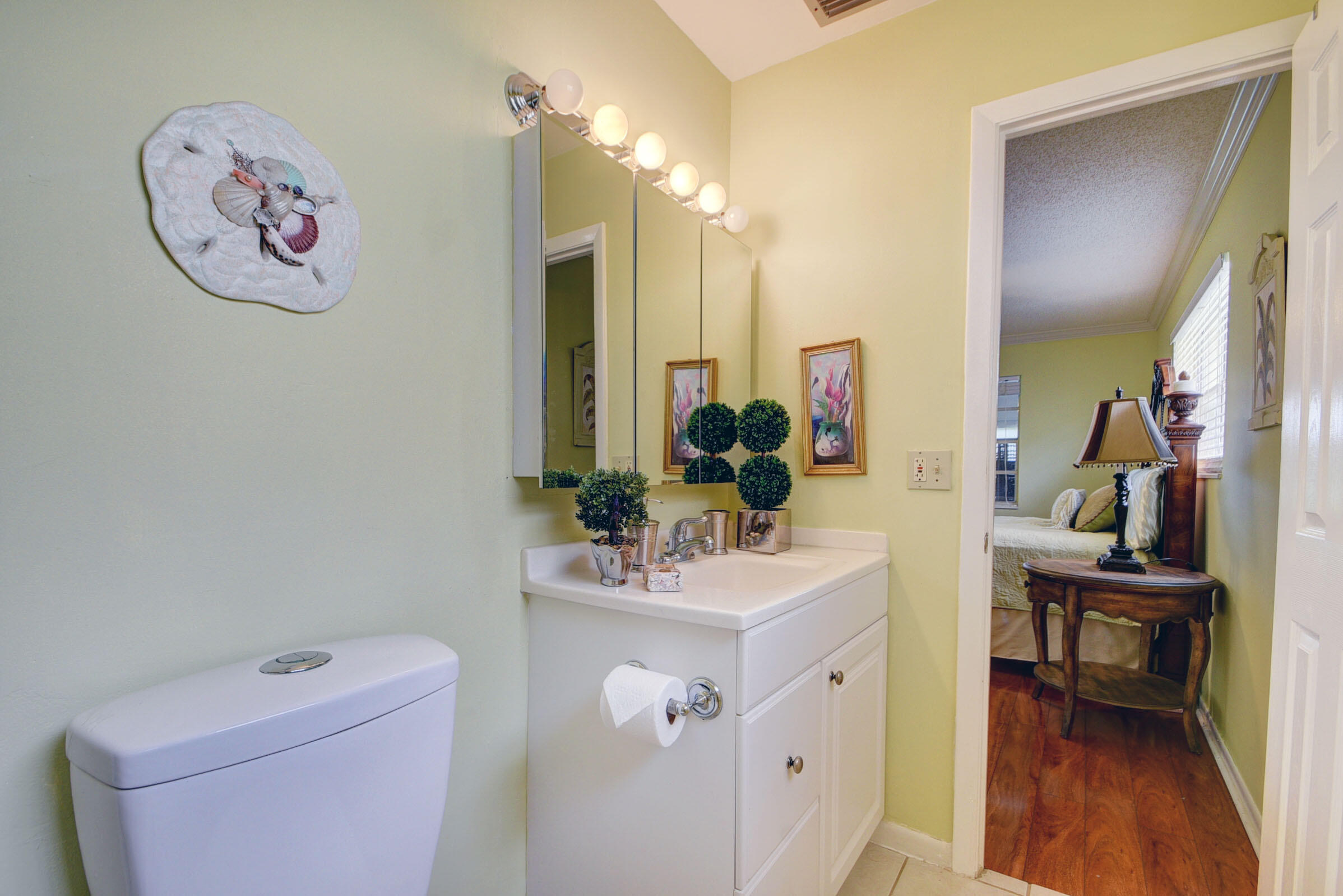 GOLDEN LAKES VILLAGE CONDO F - Residential