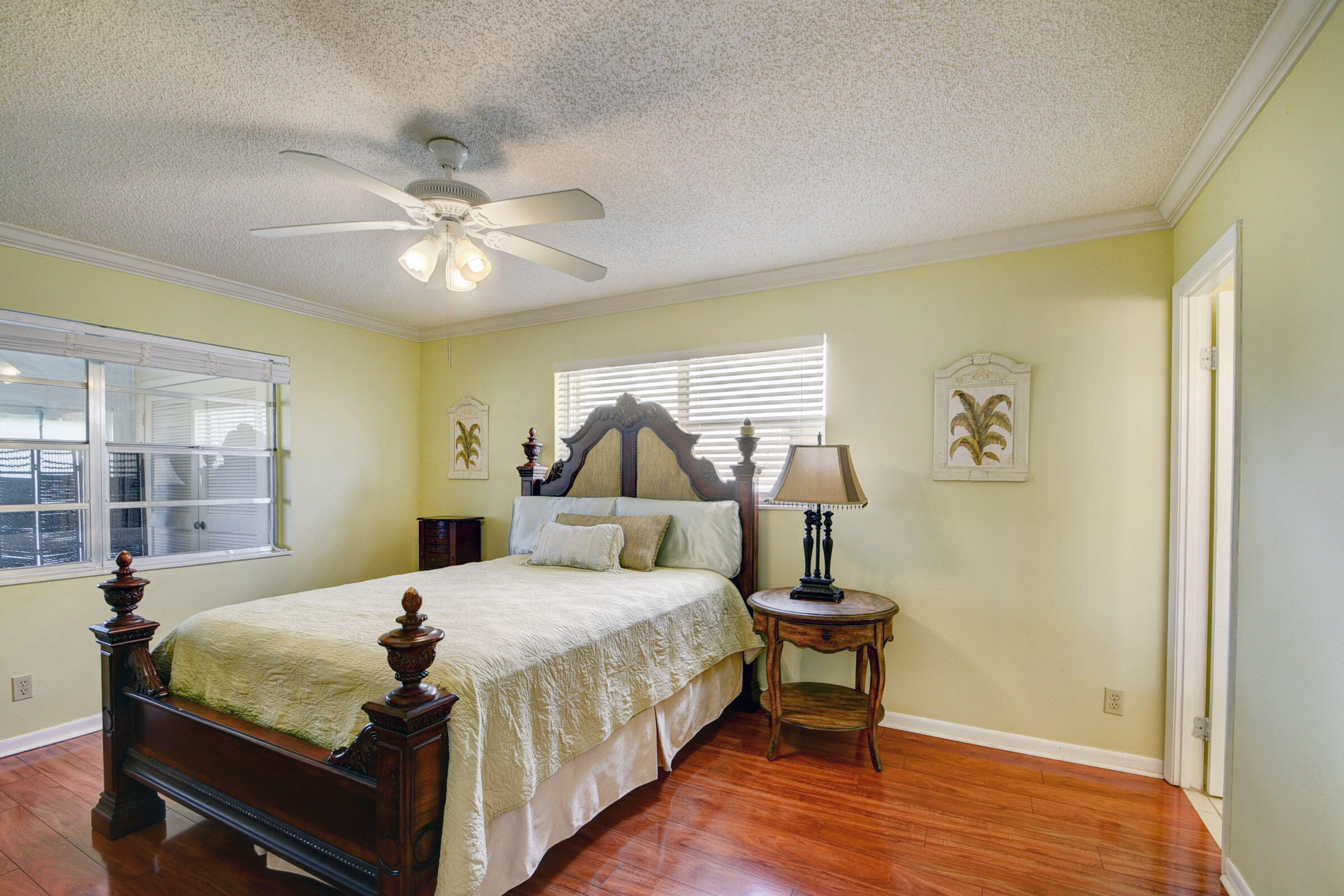 GOLDEN LAKES VILLAGE CONDO F - Residential