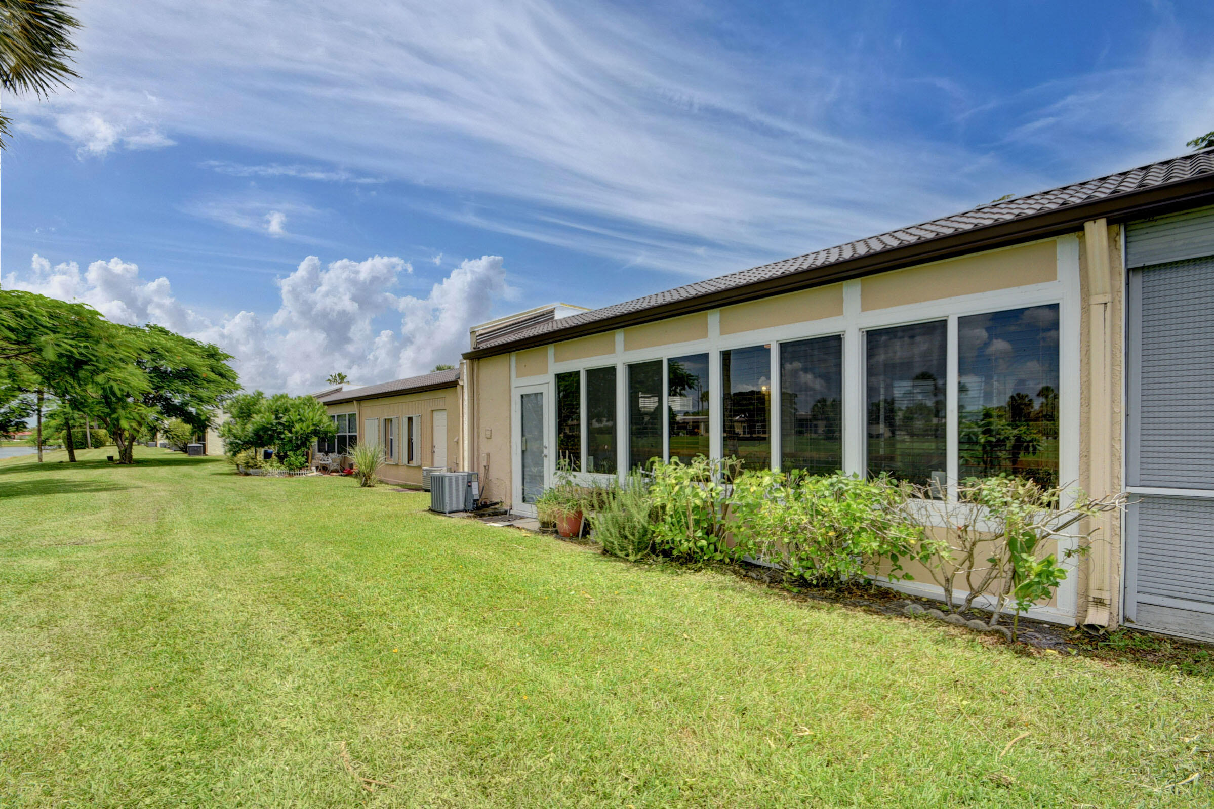GOLDEN LAKES VILLAGE CONDO F - Residential