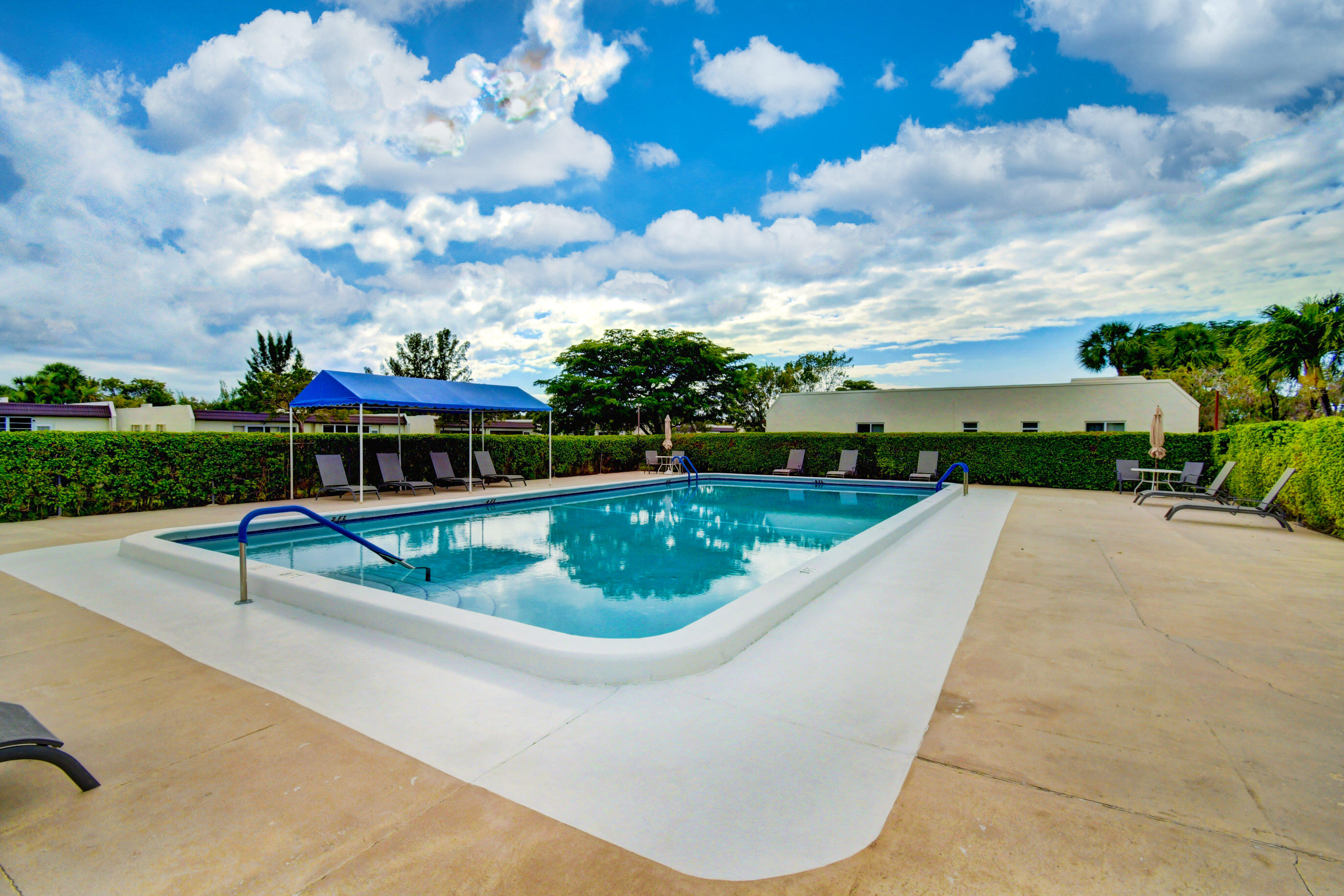 GOLDEN LAKES VILLAGE CONDO F - Residential