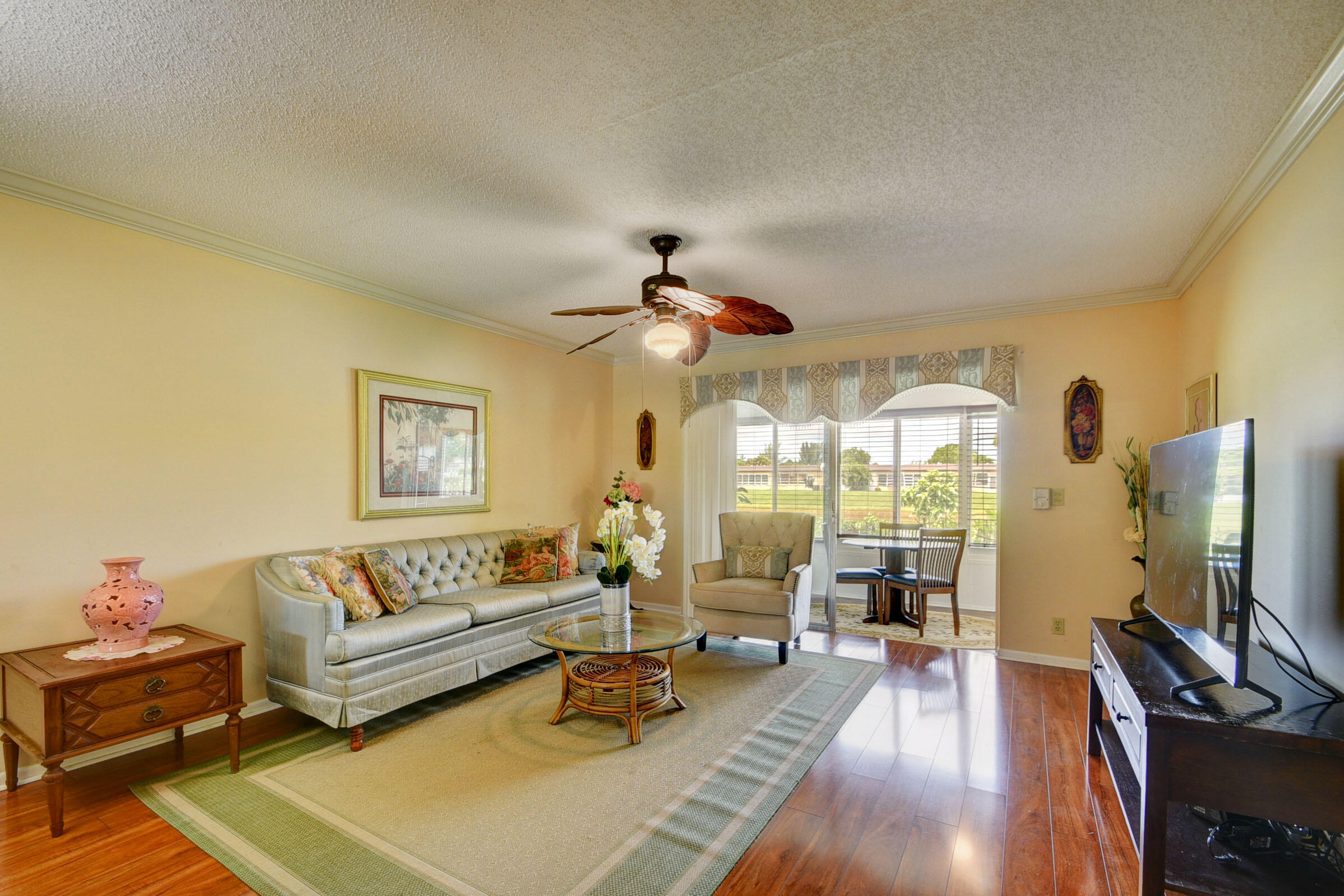 GOLDEN LAKES VILLAGE CONDO F - Residential