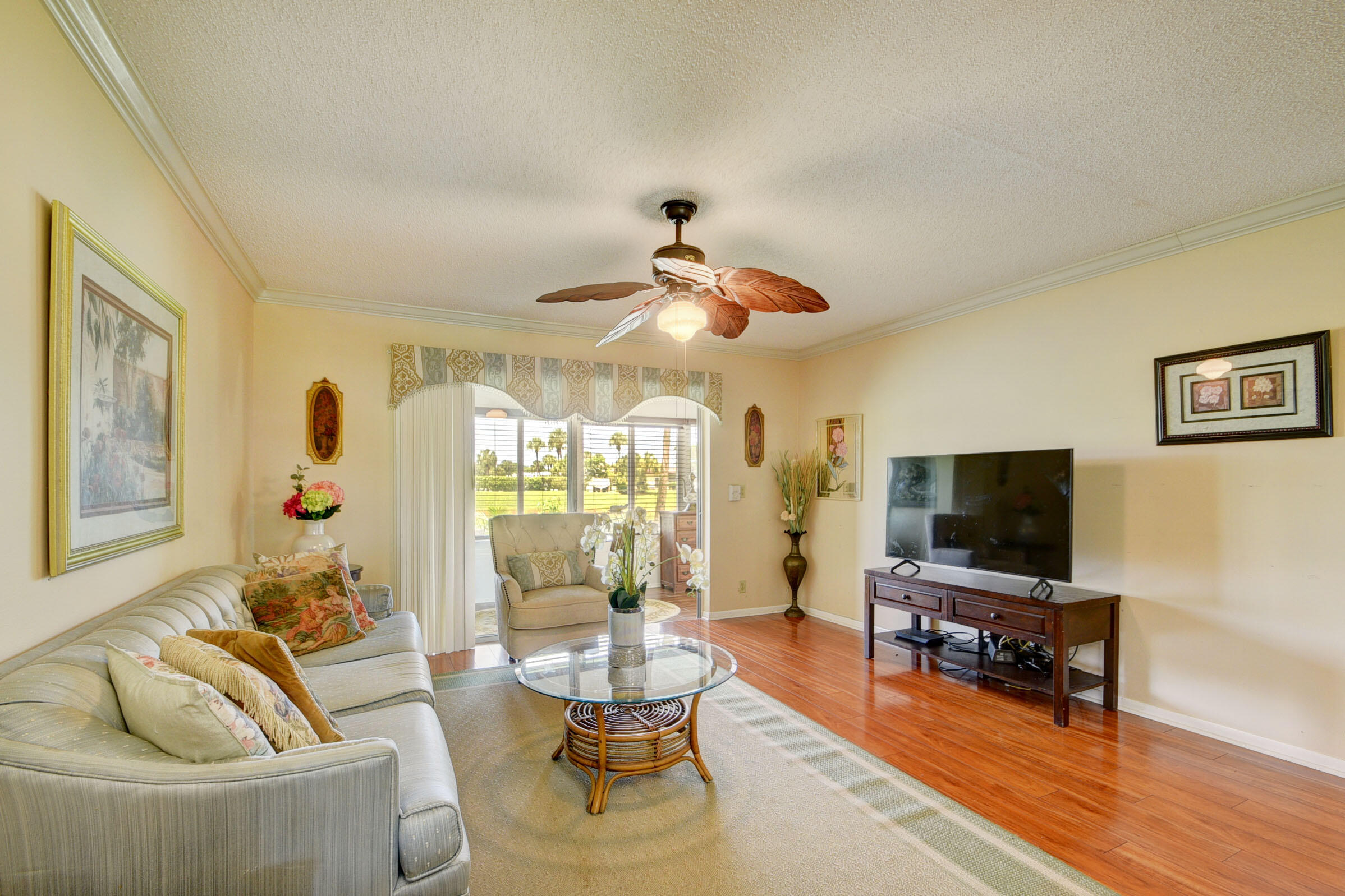 GOLDEN LAKES VILLAGE CONDO F - Residential