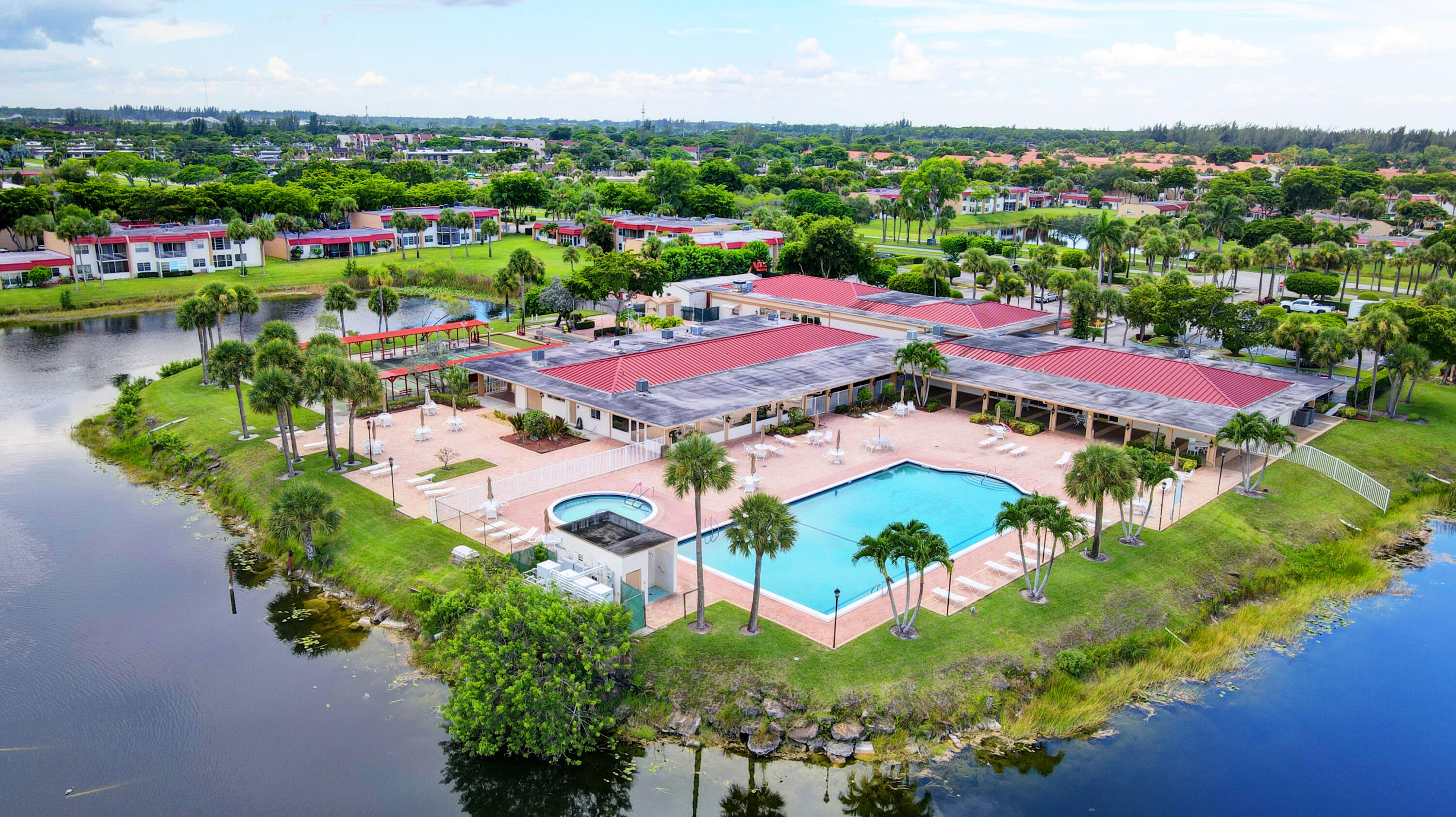 GOLDEN LAKES VILLAGE CONDO F - Residential