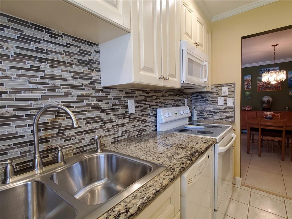 HIGH POINT OF DELRAY - Residential
