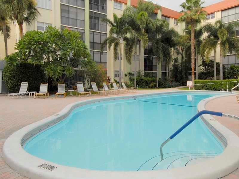 CROSS FOX CONDO - Residential