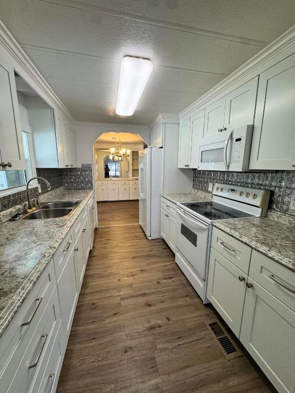 Spanish Lakes Country Club Village - Residential