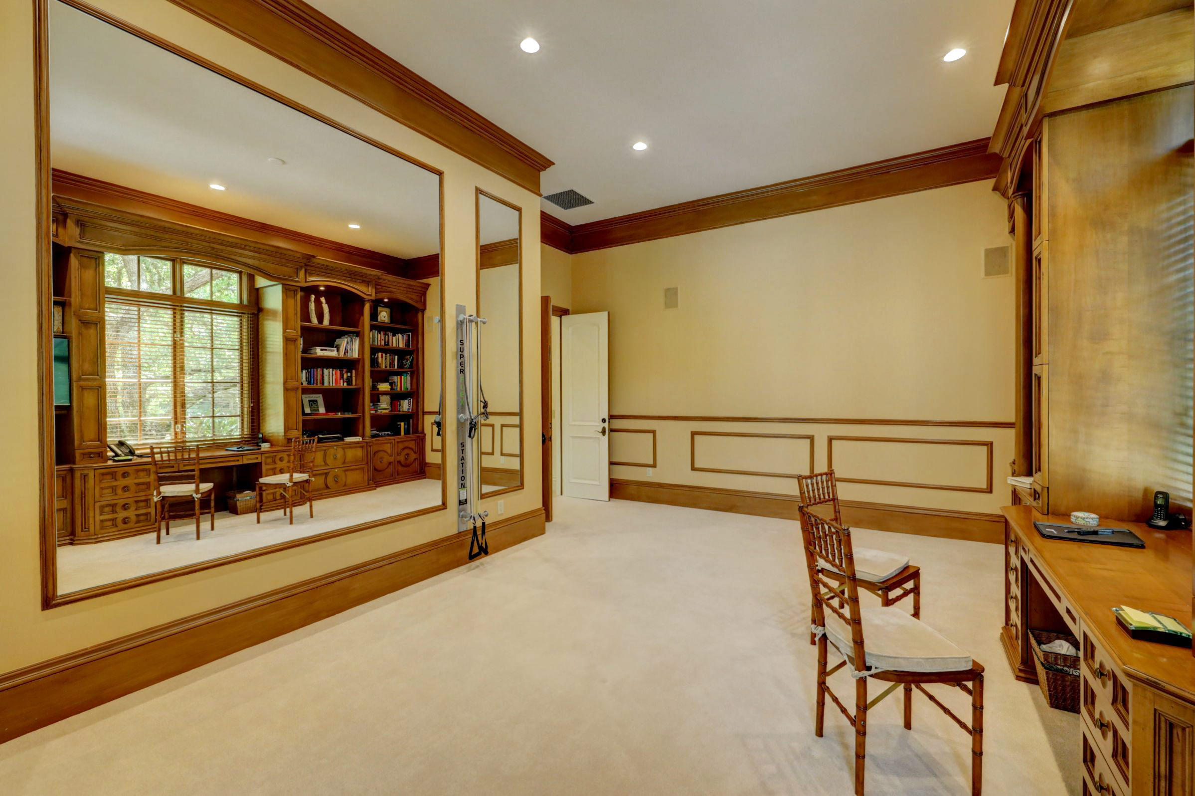 BEARS CLUB - Residential