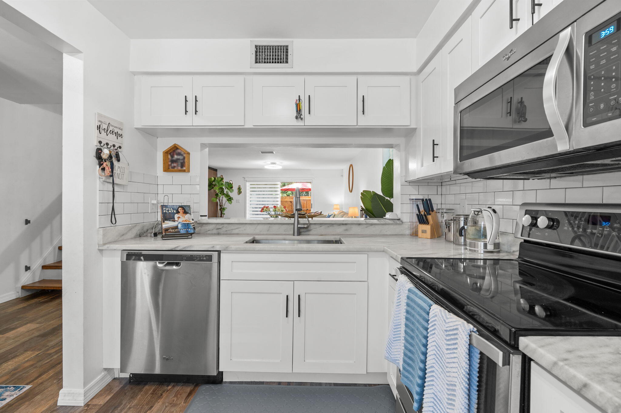 PINES OF OAKLAND FOREST WEST - Residential