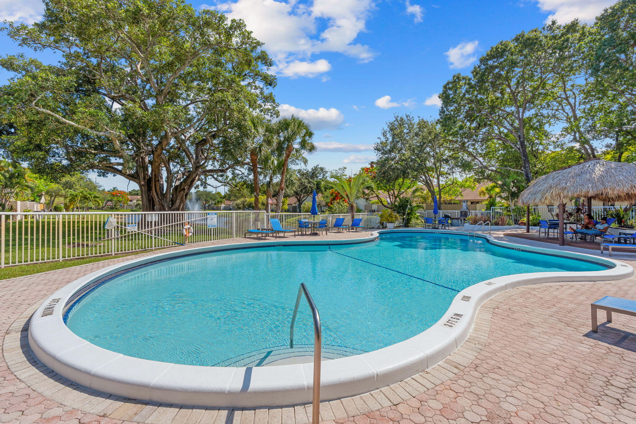 PINES OF OAKLAND FOREST WEST - Residential