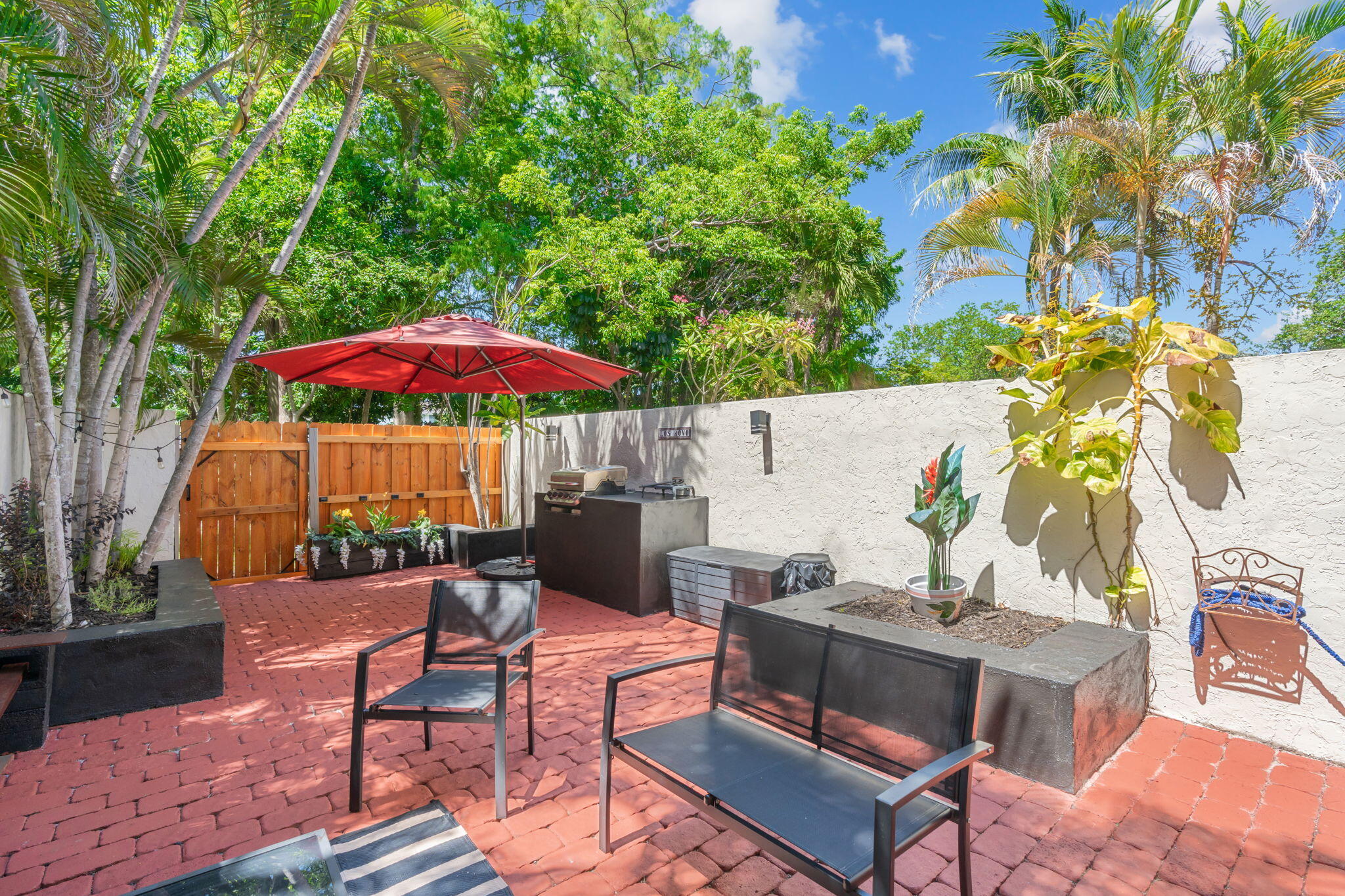 PINES OF OAKLAND FOREST WEST - Residential