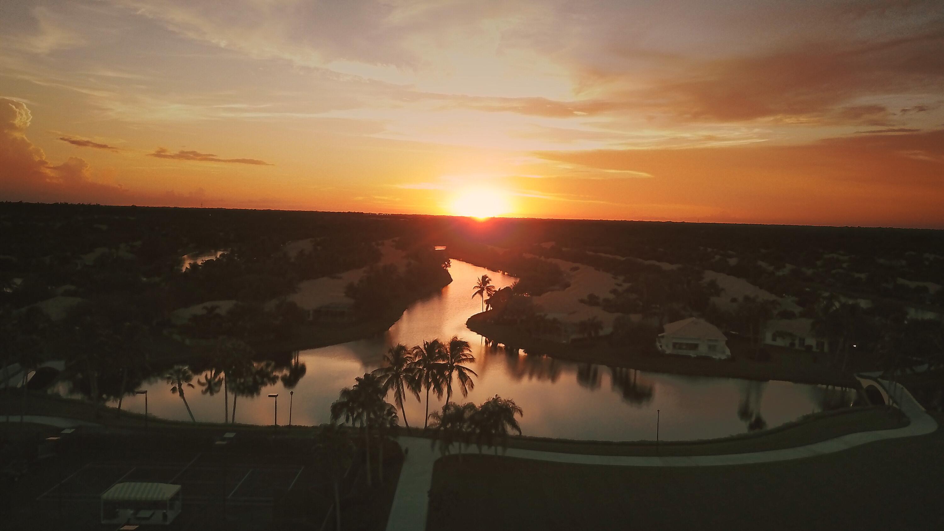 RIVERWALK - Residential