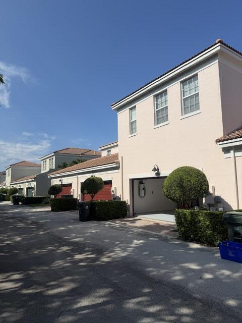 PENINSULA VILLAGE GREENS - Residential