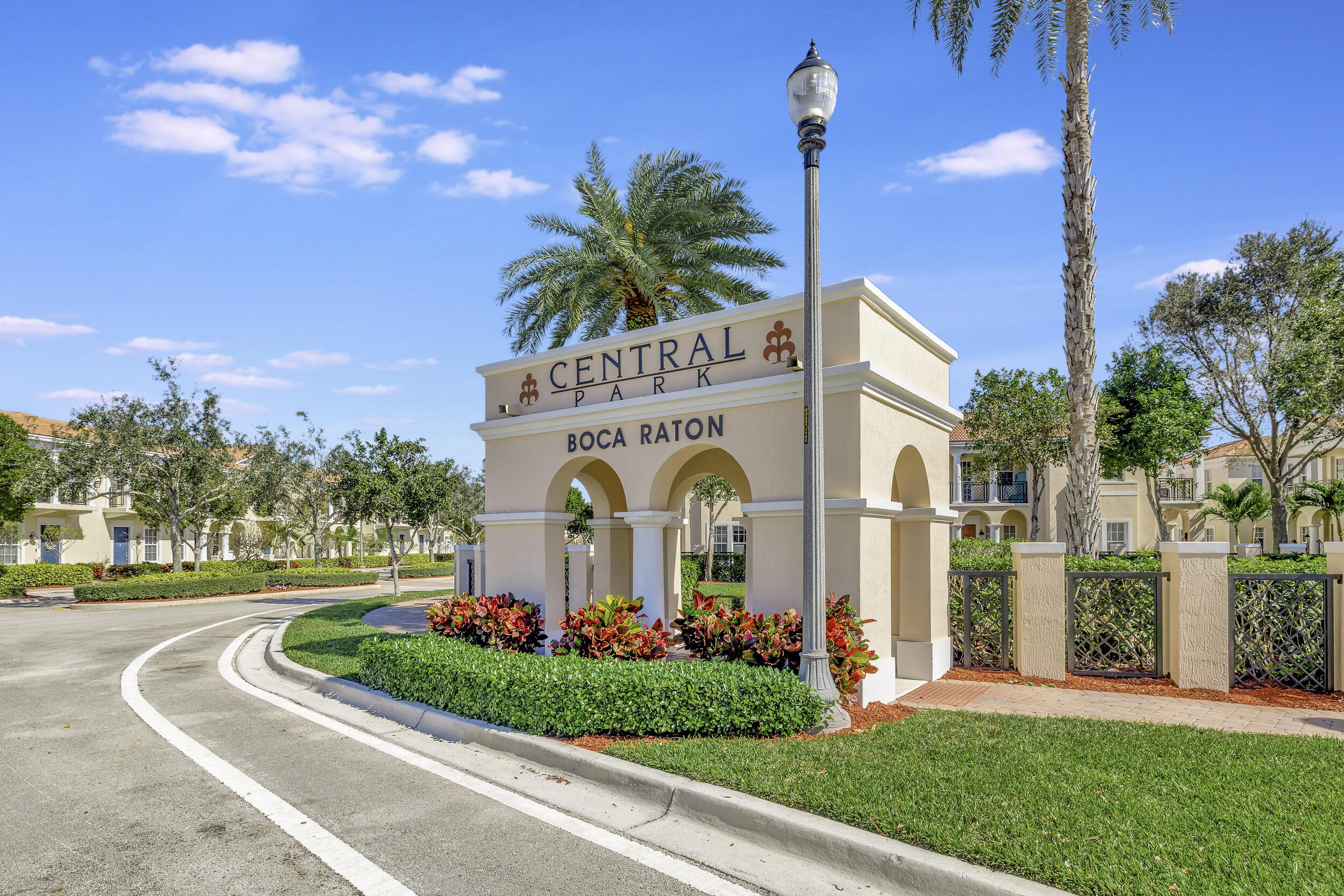 PENINSULA VILLAGE GREENS - Residential