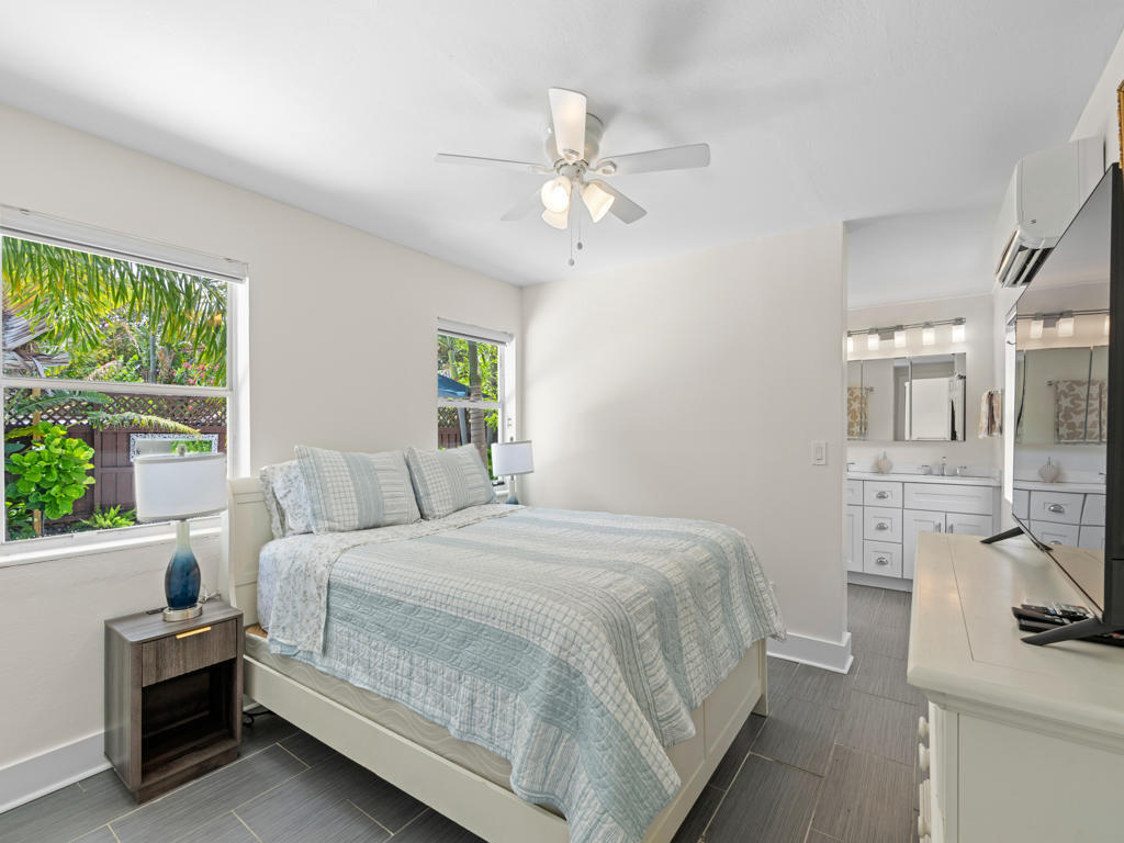NORTH LAKE WORTH - Residential