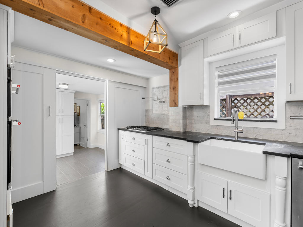 NORTH LAKE WORTH - Residential