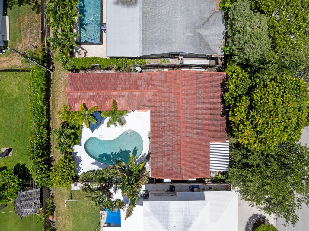 NORTH LAKE WORTH - Residential