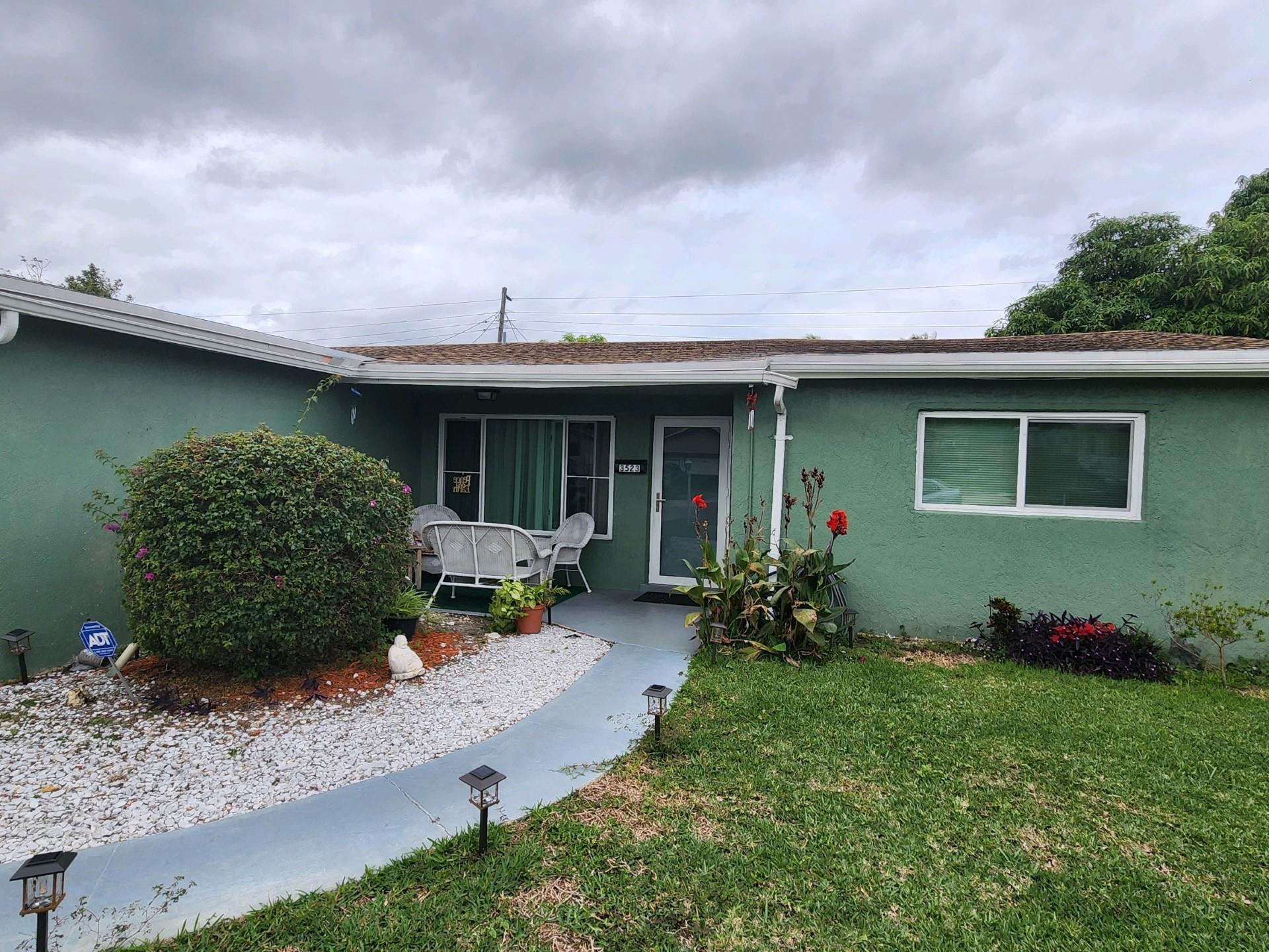SELLER MOTIVATED AND WILL CONSIDER CONTRIBUTIONS TOWARDS BUYERS CLOSING COSTS.  Very nice and spacious 3 bedroom, 2 bath home with 1 car garage. Roof replaced in 2018 and home has hurricane impact windows and doors. Home has updated kitchen with 42 inch Espresso kitchen cabinetry, Brazilian counter-tops, newer stainless steel appliances. Master bathroom has been updated a few years ago. 24x12 porcelain tiles in the living areas, high-end dark mahogany laminate flooring in the bedrooms. Spacious and private fenced backyard. No home owner association. FHA and VA financing ok, close to highways shops, restaurants and bus routes. SELLER MOTIVATED AND WILL CONSIDER CONTRIBUTIONS TOWARDS BUYERS CLOSING COSTS. Nice and spacious 3 bedroom, 2 bath home with 1 car garage. Roof replaced in 2018 and home has hurricane impact windows and doors. Home has updated kitchen with 42 inch Espresso kitchen cabinetry, Brazilian counter-tops, newer stainless steel appliances. Master bathroom has been updated a few years ago. 24x12 porcelain tiles in the living areas, high-end dark mahogany laminate flooring in the bedrooms. Spacious and private fenced backyard. No home owner association. FHA and VA financing ok, close to highways shops, restaurants and bus routes.