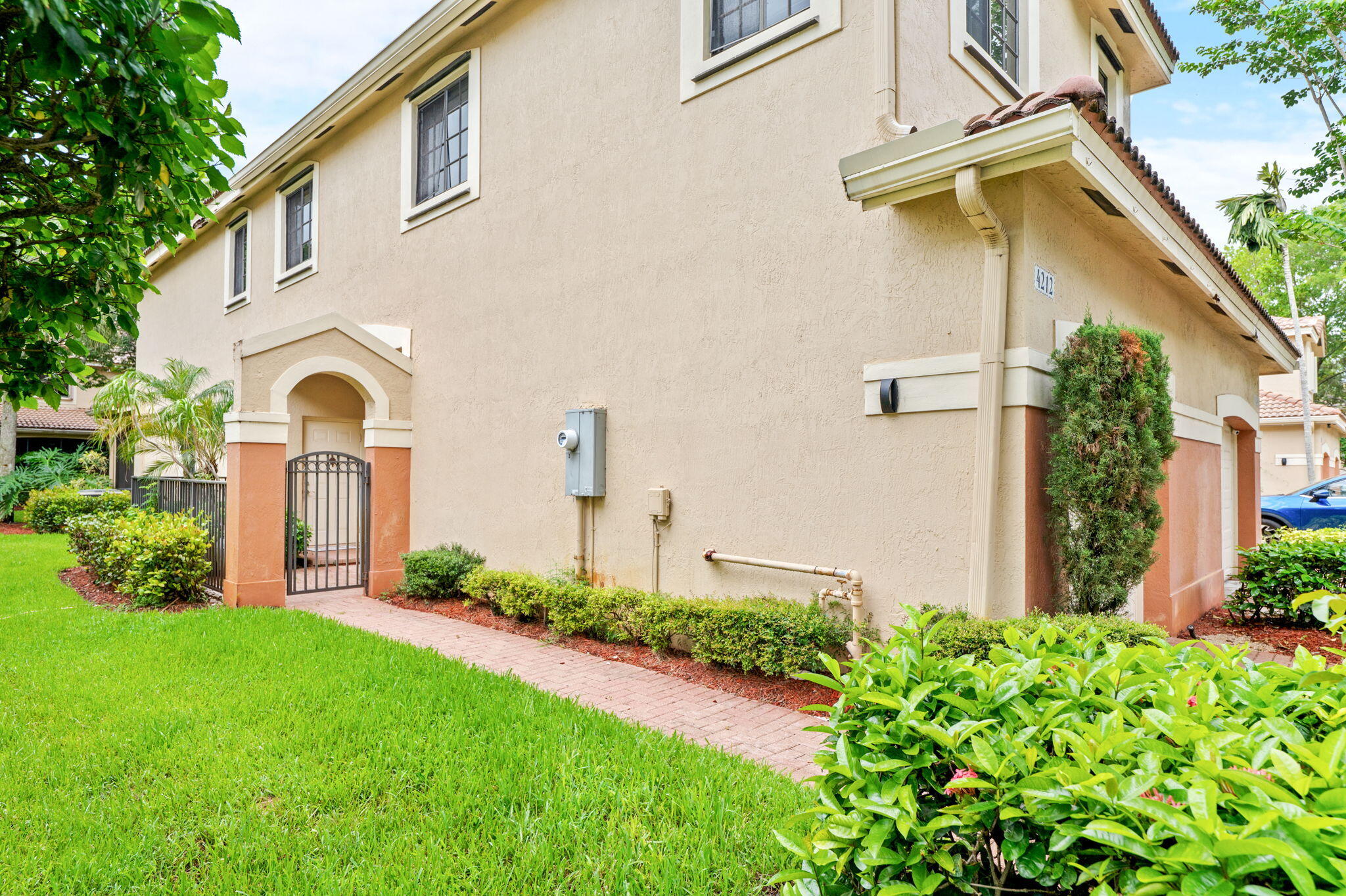 COURTYARD at the Grove - Residential