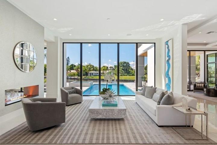 LITTLE HARBOR ON THE HILLSBORO - Residential