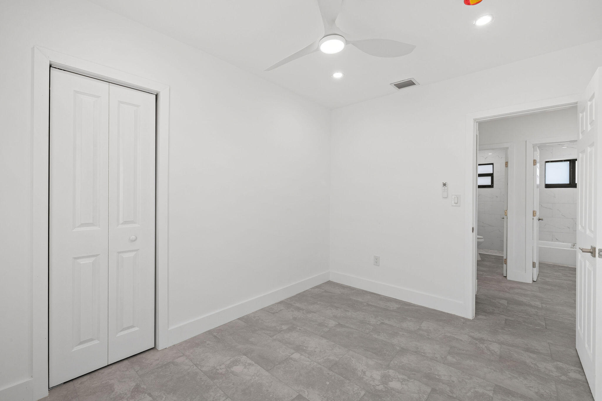 BROADMOOR MANOR - Residential
