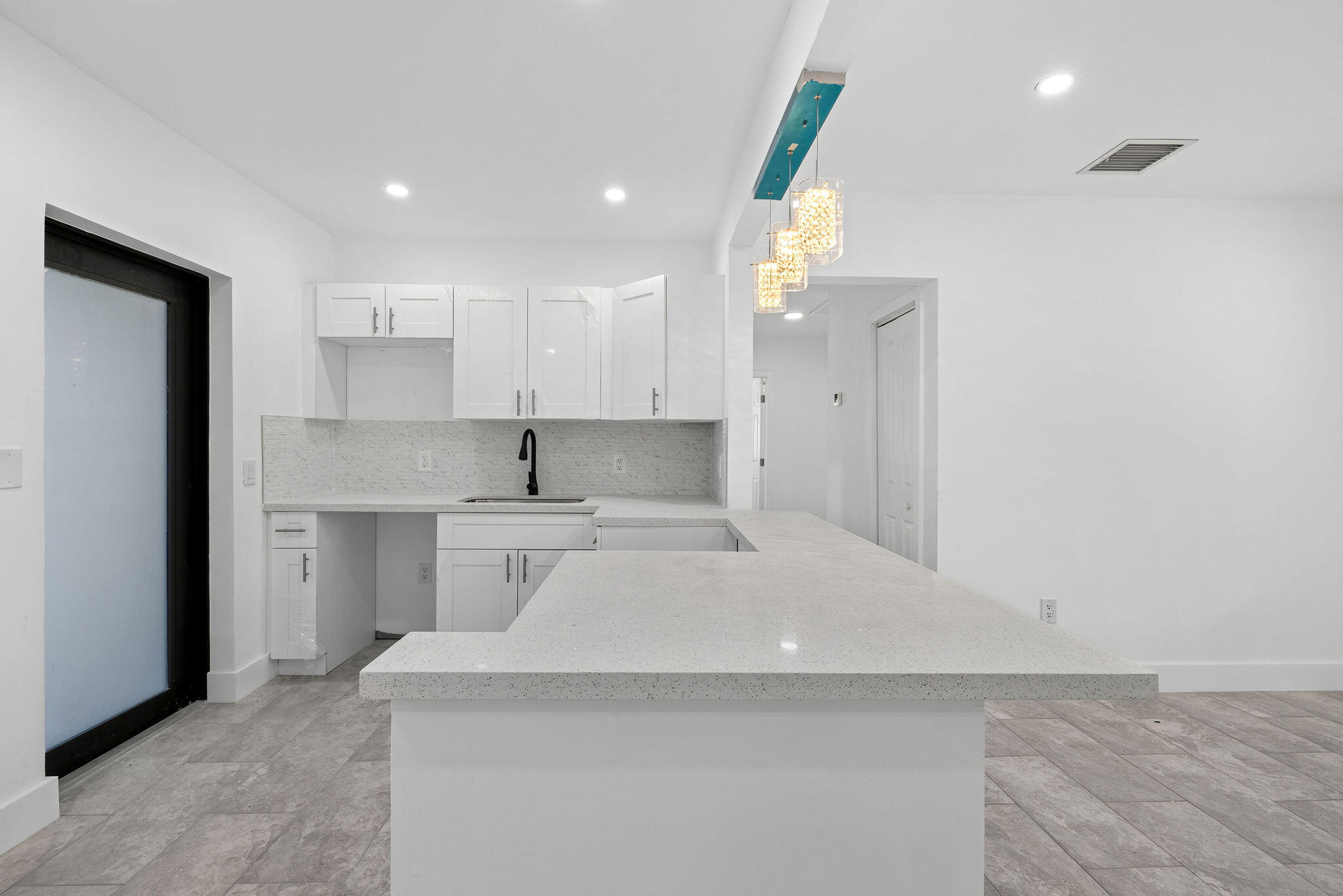 BROADMOOR MANOR - Residential