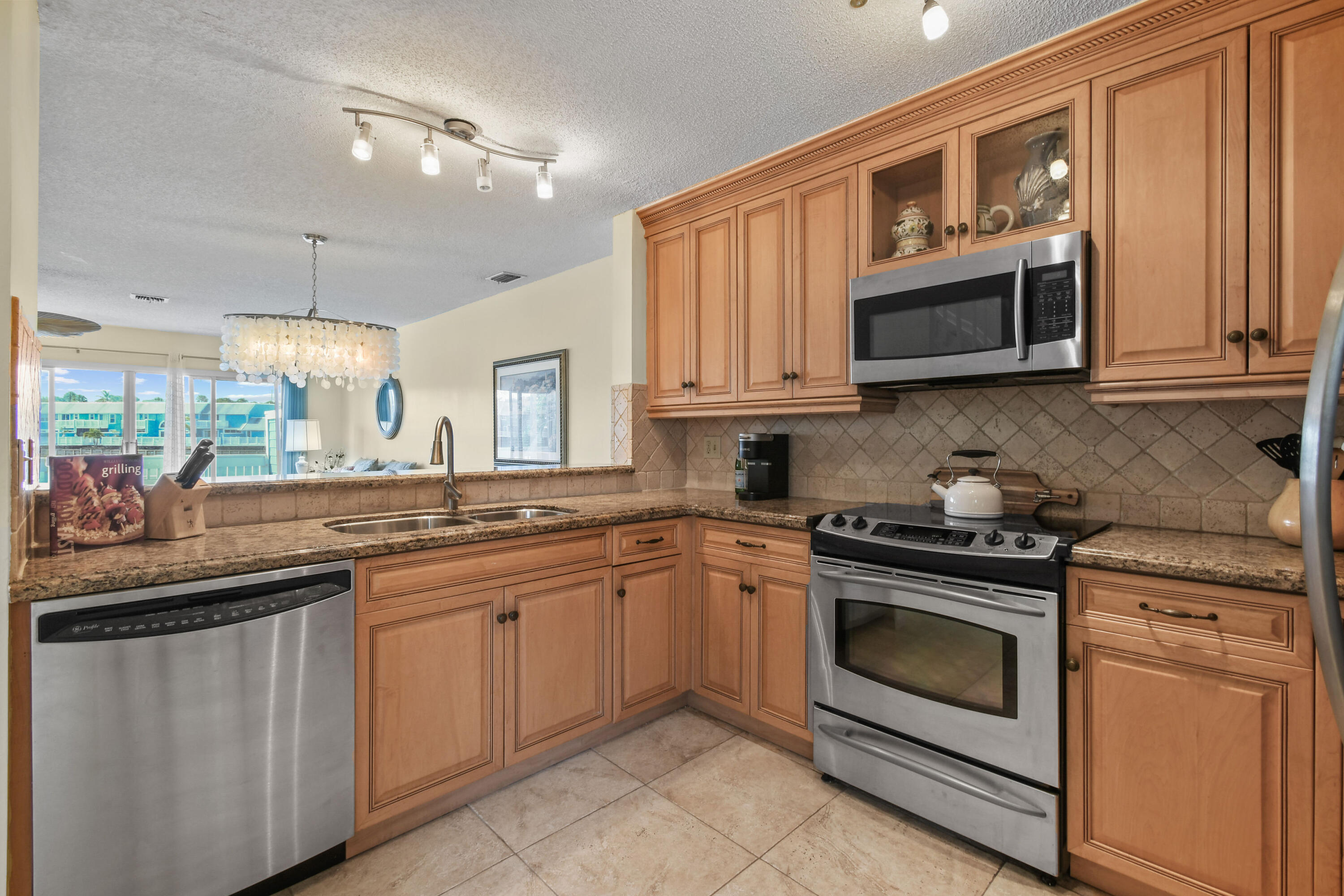 VILLAS OF OCEAN DUNES 4 - Residential Lease