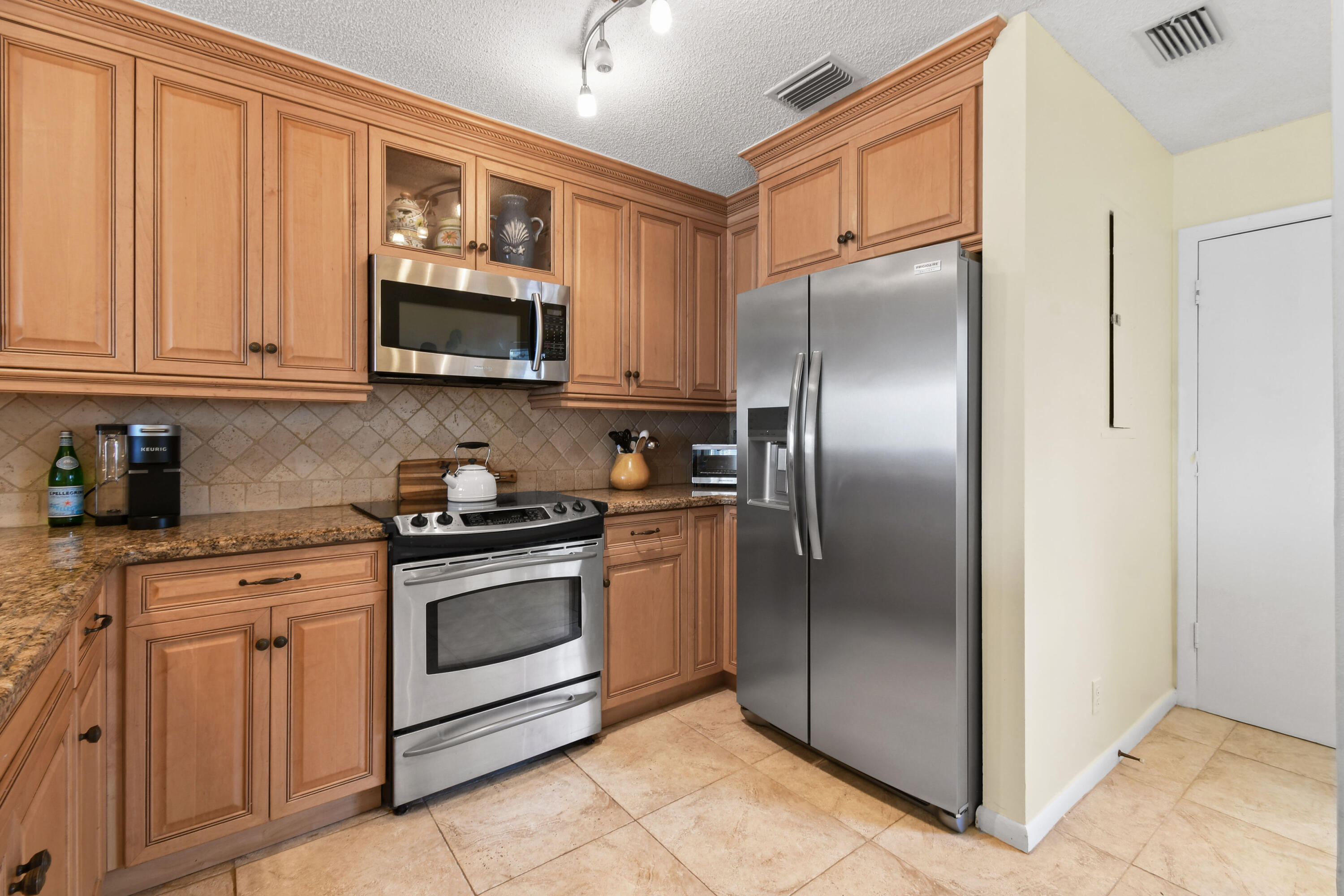 VILLAS OF OCEAN DUNES 4 - Residential Lease