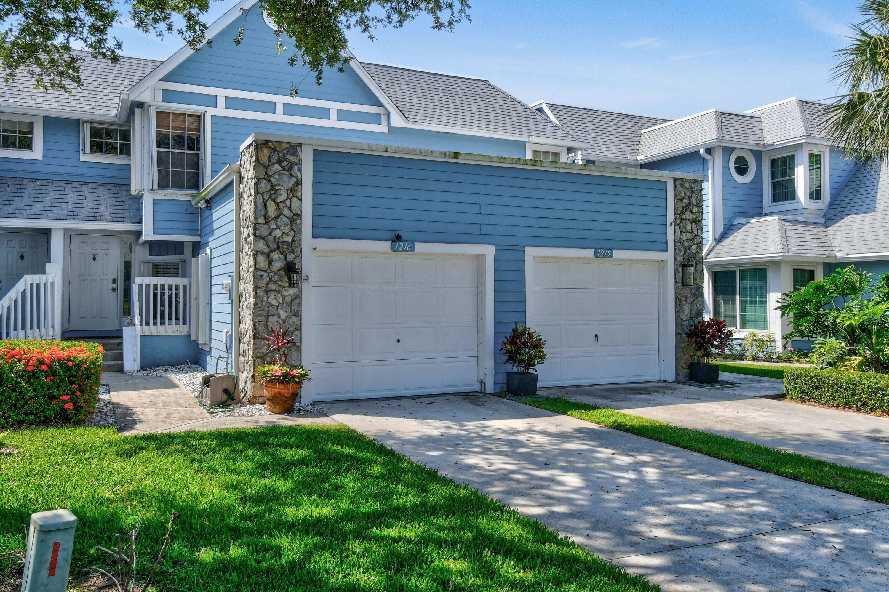 VILLAS OF OCEAN DUNES 4 - Residential Lease