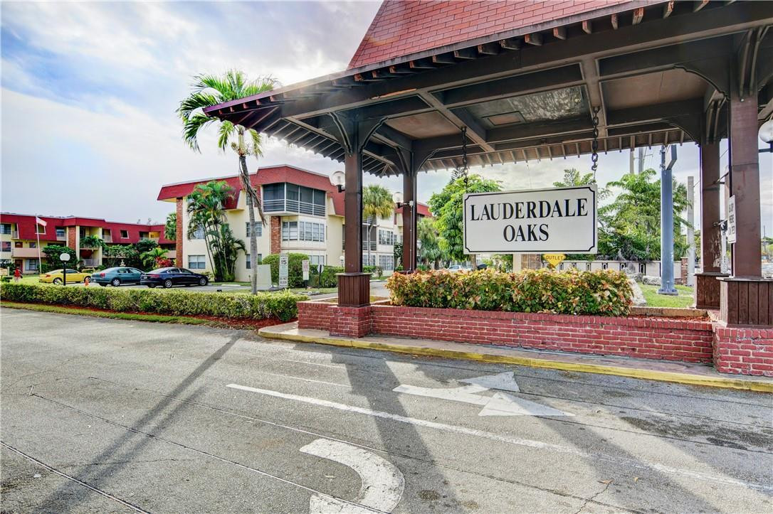 DO NOT MISS OUT ON THIS ONE!! WELL MAINTAINED CHARMING FIRST FLOOR 1 BEDROOM, 1 BATH CONDO. THIS UNIT HAS A LOT TO OFFER!! FULLY FURNISHED READY TO MOVE IN! TILE AND LAMINATE FLOORING SPACIOUS MASTER BEDROOM WITH WALK-IN CLOSET. BATHROOM WITH TUB AND SHOWER. AC 2017 WATERHEATER 2015. ENJOY A SPACIOUS ENCLOSED PATIO ON THE FIRST FLOOR WITH DOOR ACCESS TO THE BBQ AREA AND RELAXING WATER VIEW. PERFECT EXPOSURE TO ENTERTAIN FRIENDS & FAMILY.  GREAT LOCATION BUILDING ALONG THE WATER. STEPS TO THE POOL AND CLUBHOUSE. ENJOY LAUDERDALE OAKS 55+ ACTIVE COMMUNITY WITH LOTS OF ACTIVITIES & AMENITIES. CLUBHOUSE, HEATED POOLS, BILLAR ROOM, EXERCISE ROOM, SHUFFLEBOARD & MORE.  LOCATED MINUTES TO SHOPPING AND RESTAURANTS.