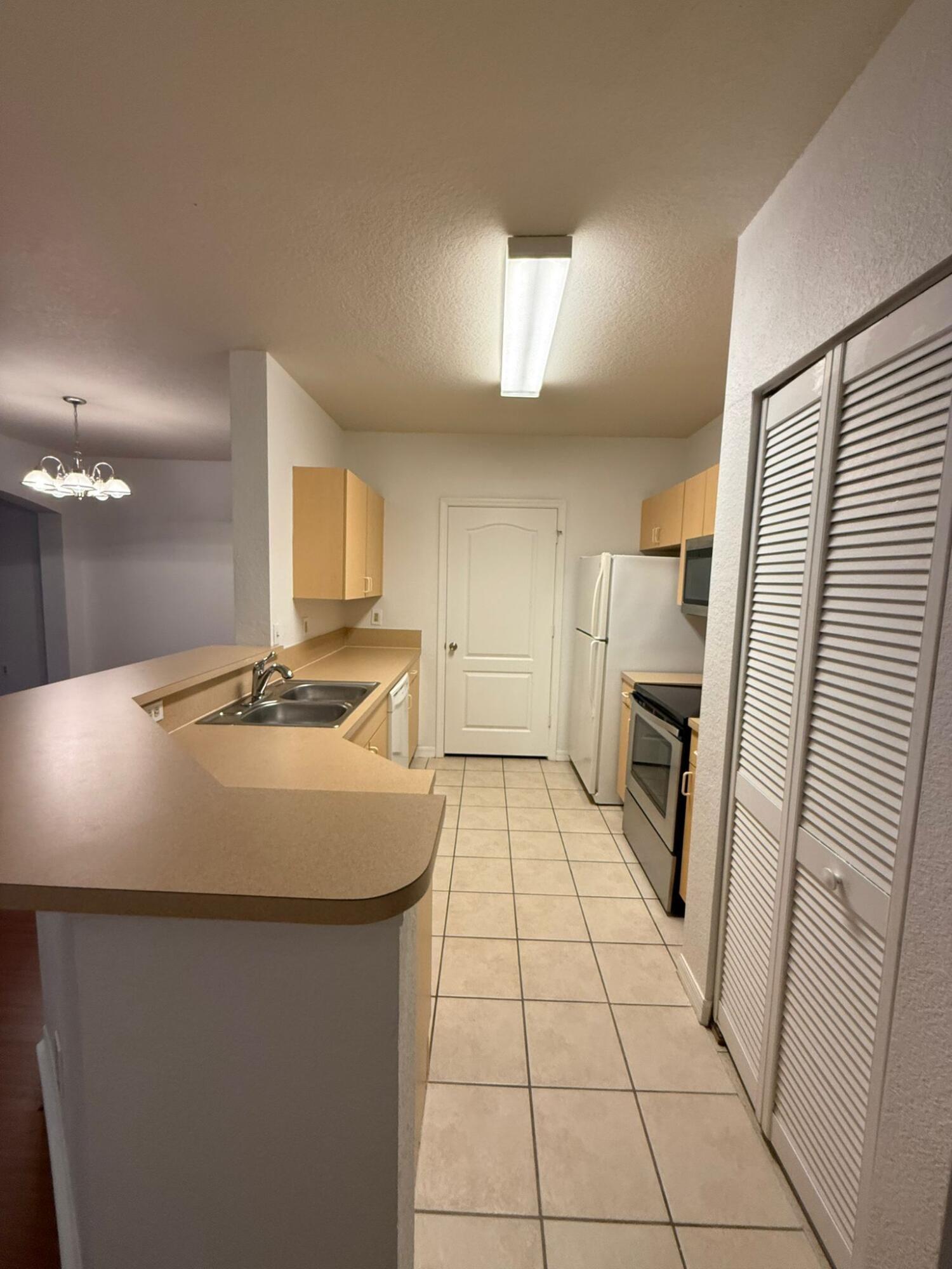 THE BELMONT II AT ST LUCIE WEST, A CONDOMINIUM - Residential Lease