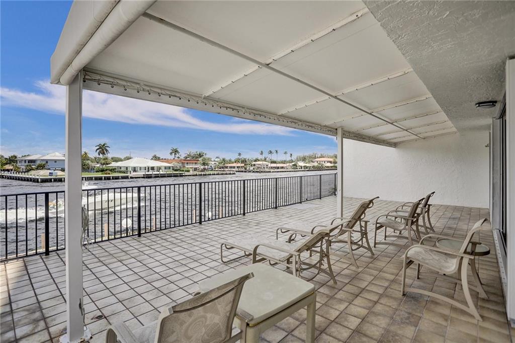 701 Riverside condo - Residential