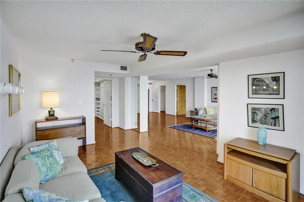 701 Riverside condo - Residential
