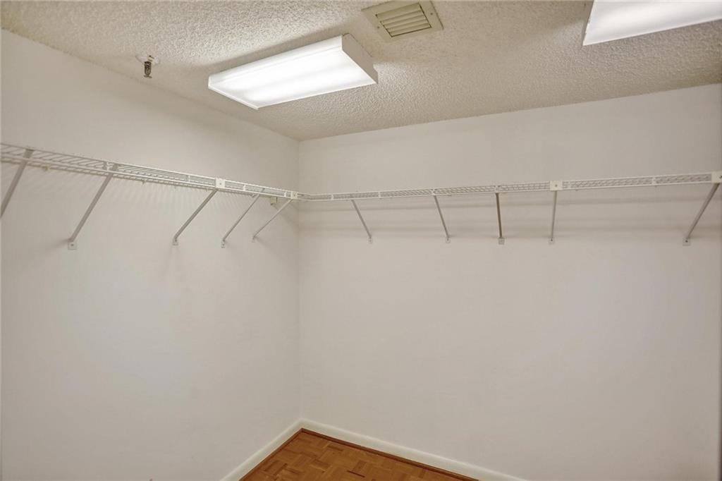 701 Riverside condo - Residential