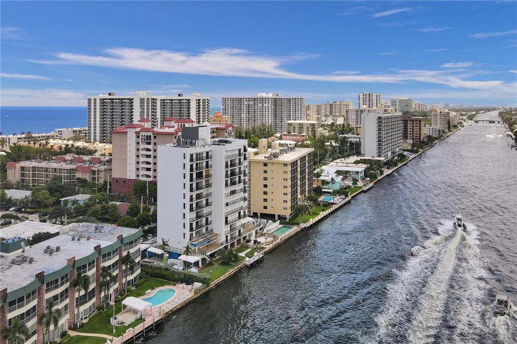 701 Riverside condo - Residential
