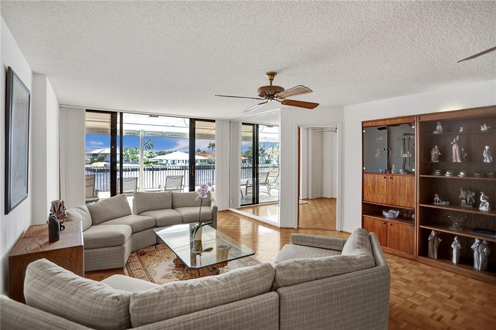 701 Riverside condo - Residential