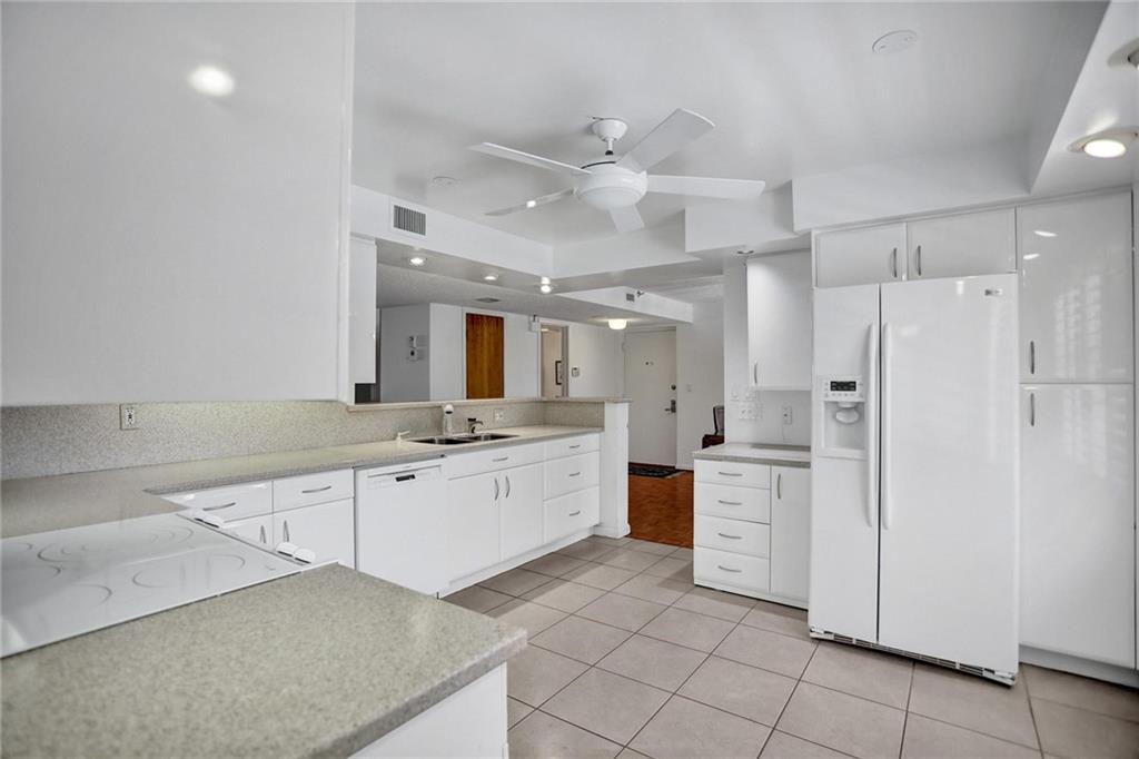 701 Riverside condo - Residential