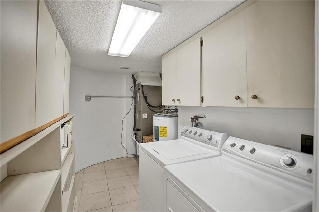 701 Riverside condo - Residential
