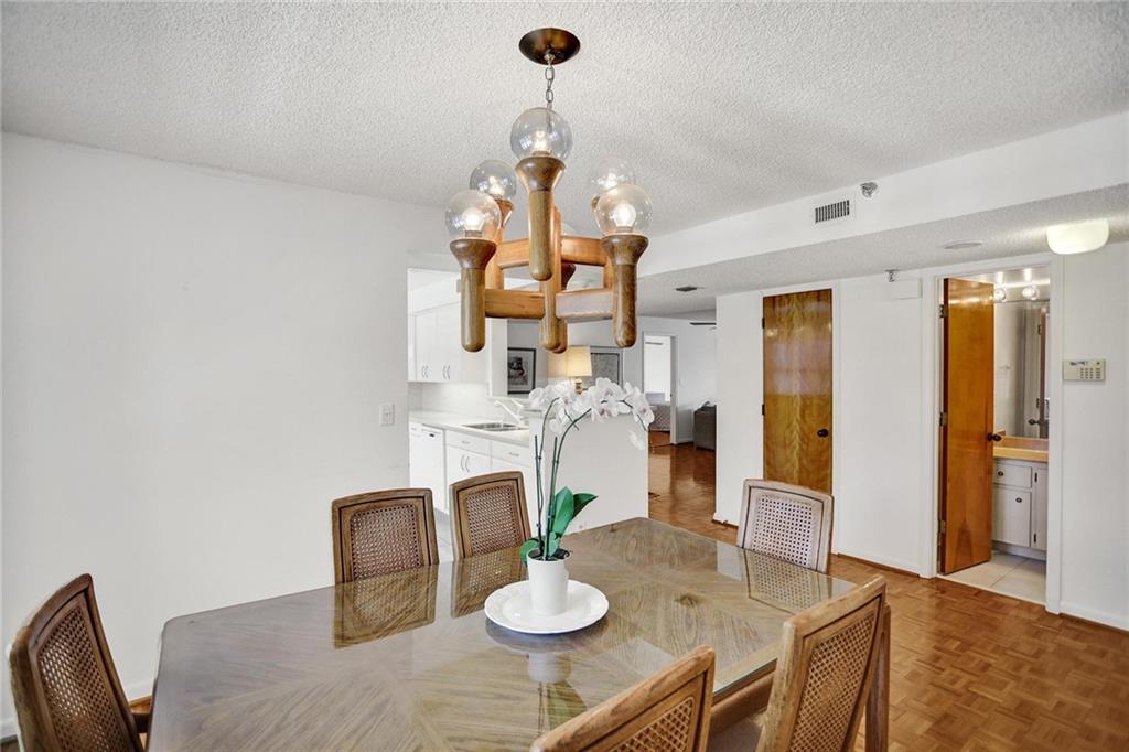 701 Riverside condo - Residential