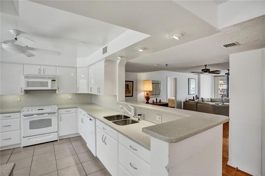701 Riverside condo - Residential