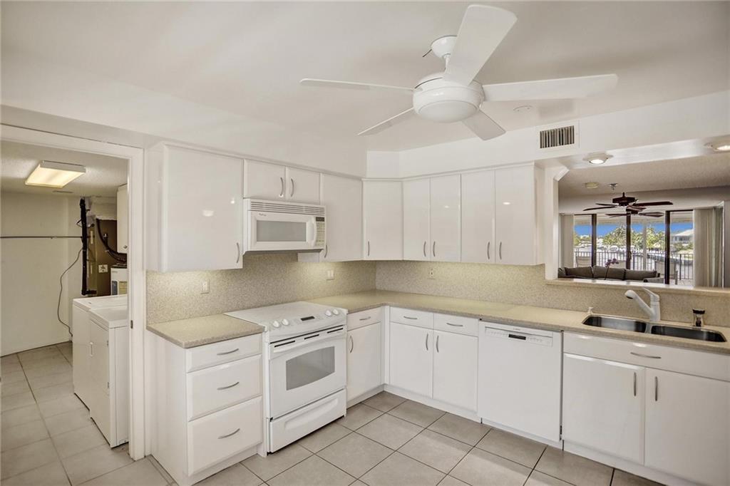 701 Riverside condo - Residential