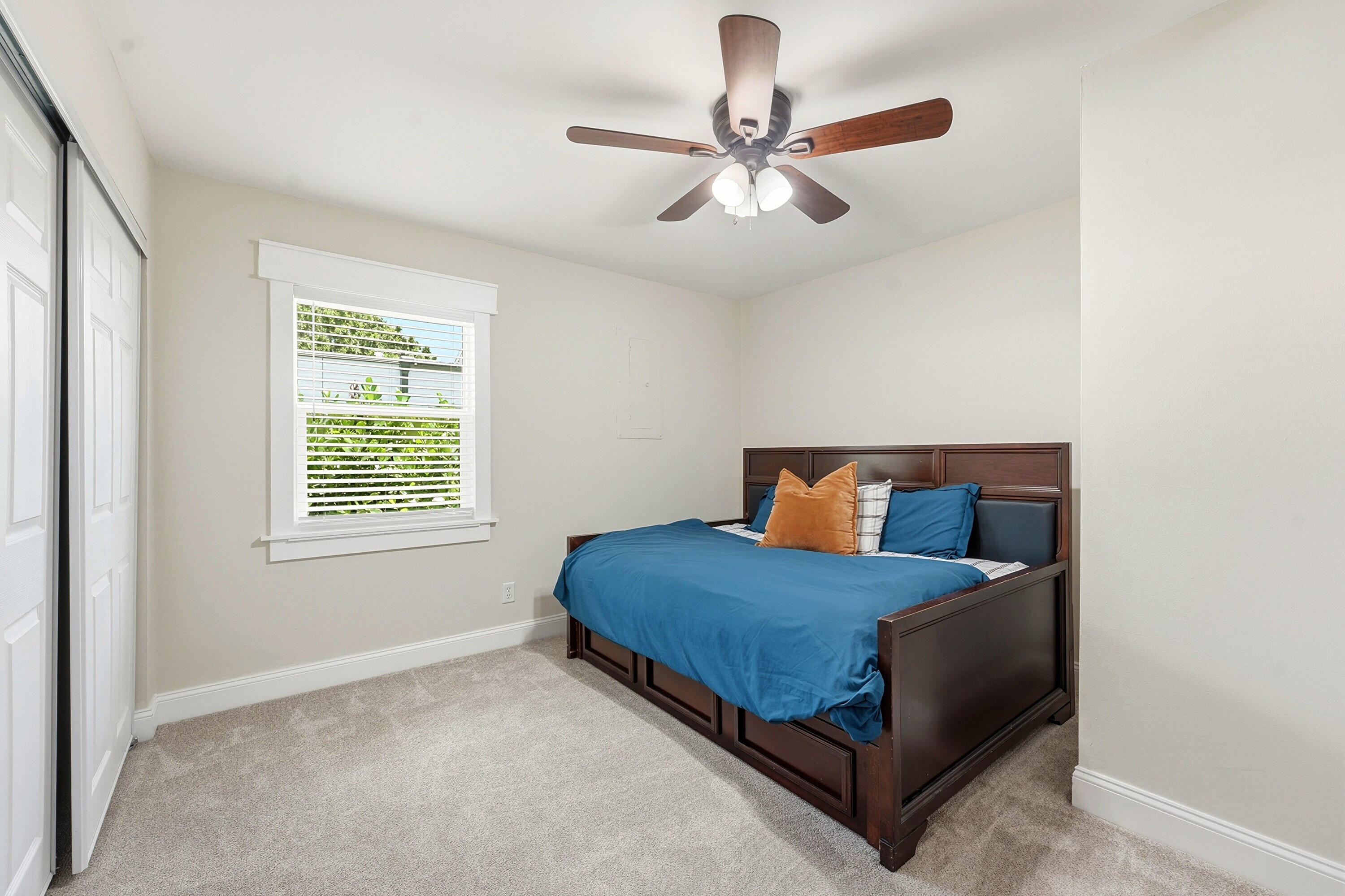 PELICAN COVE - Residential