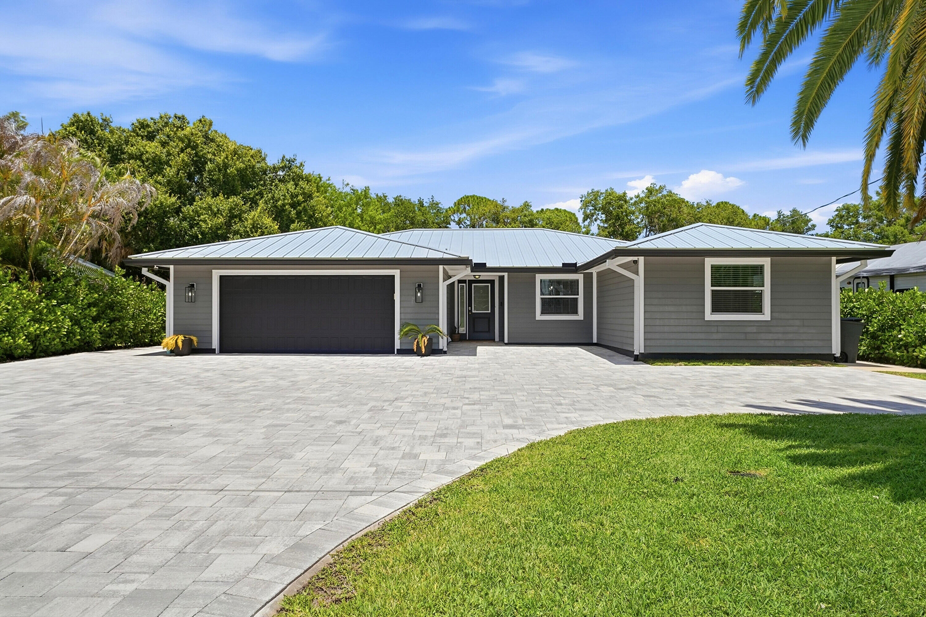 PELICAN COVE - Residential
