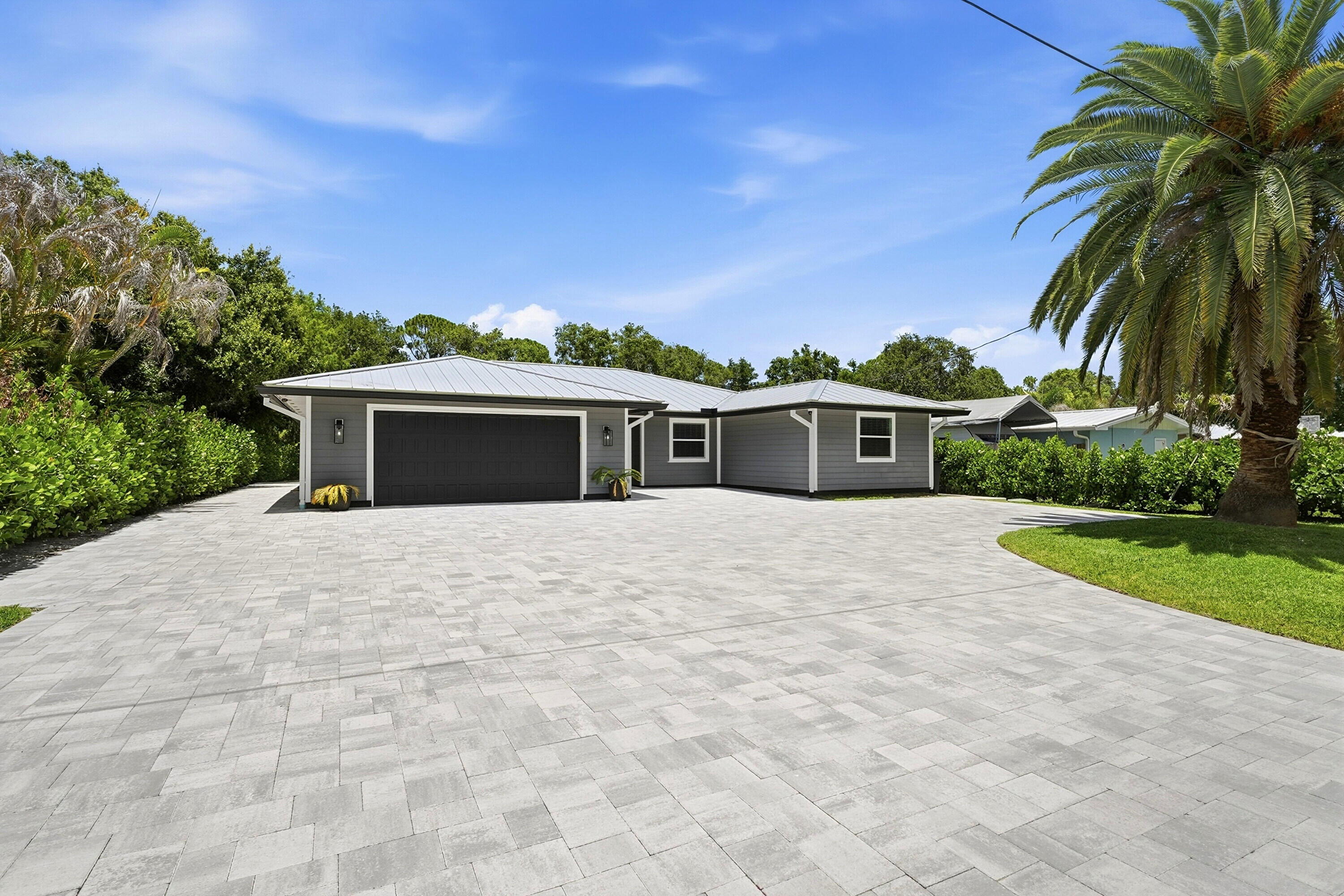 PELICAN COVE - Residential