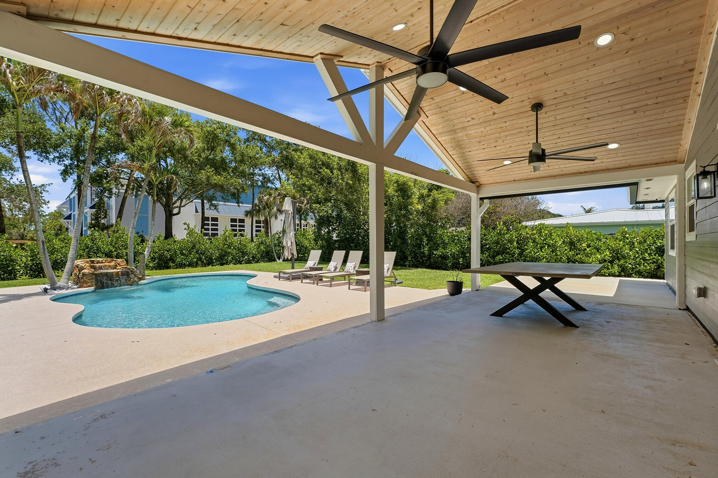 PELICAN COVE - Residential