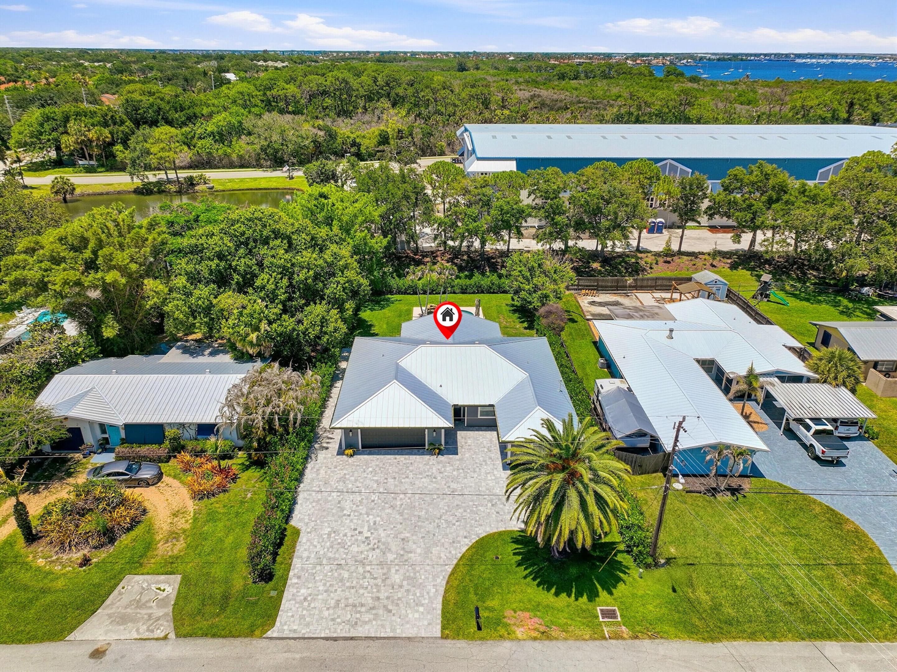 PELICAN COVE - Residential
