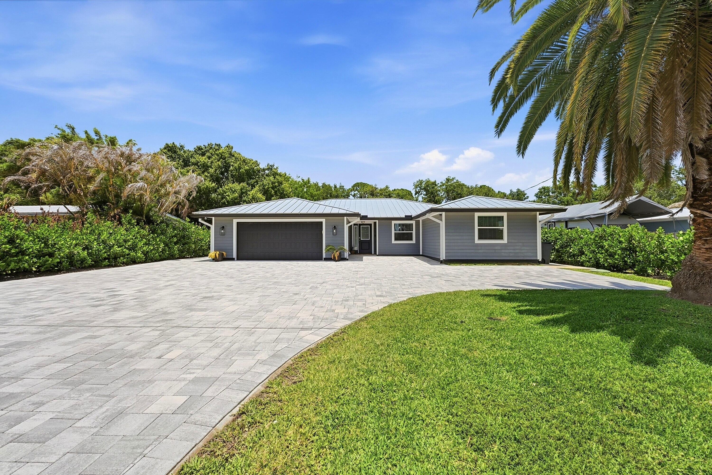 PELICAN COVE - Residential