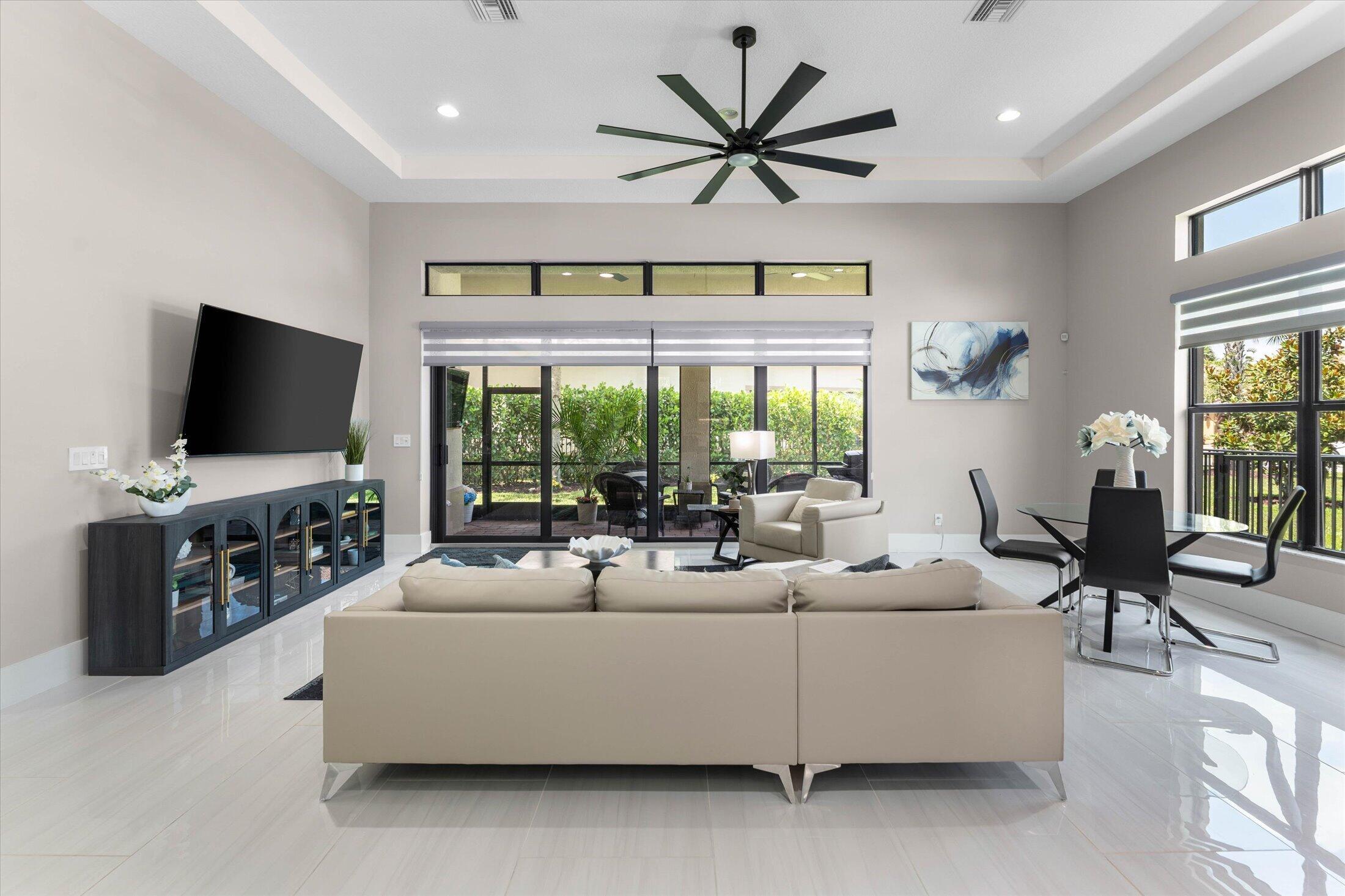 PARKLAND ROYALE - Residential