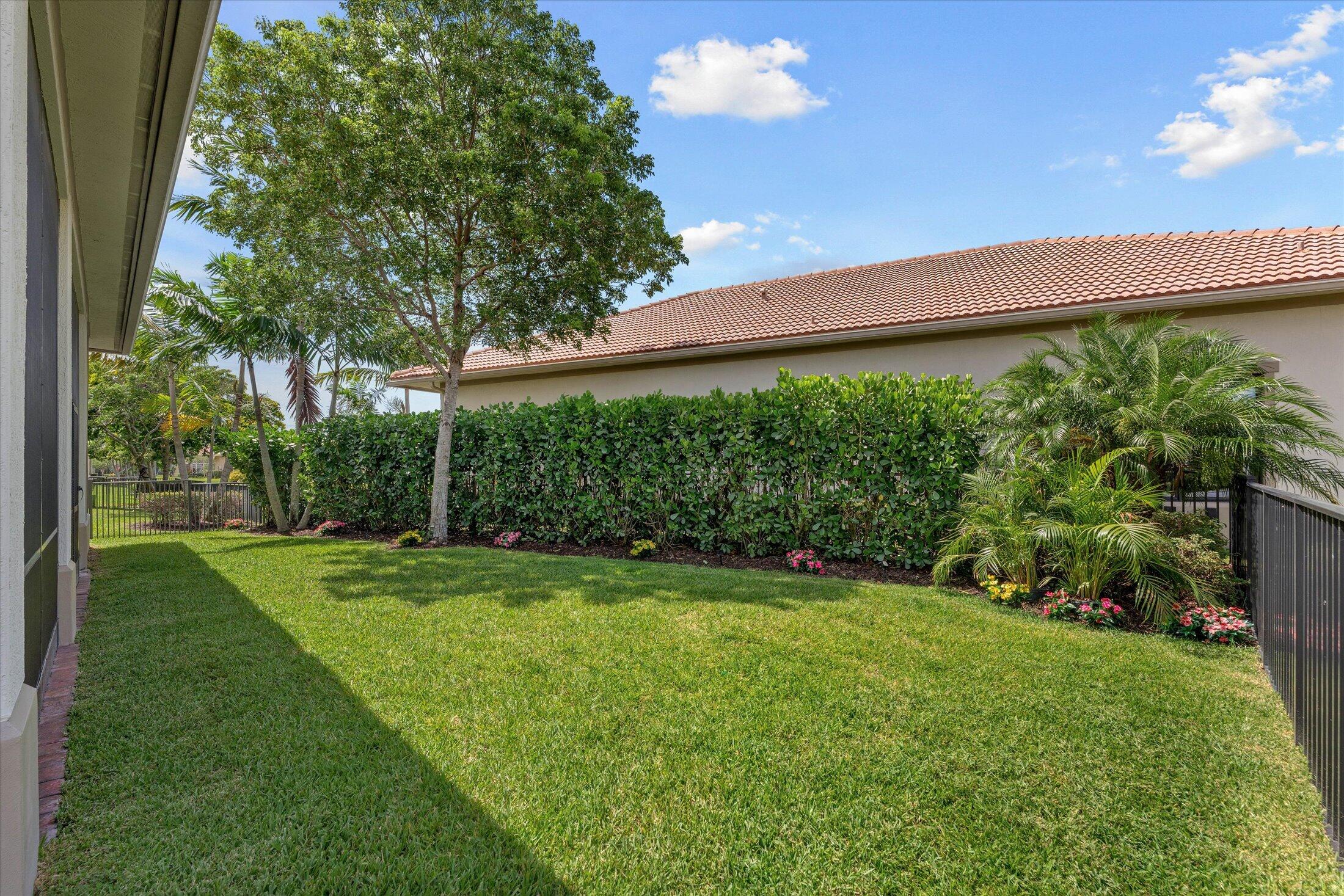 PARKLAND ROYALE - Residential