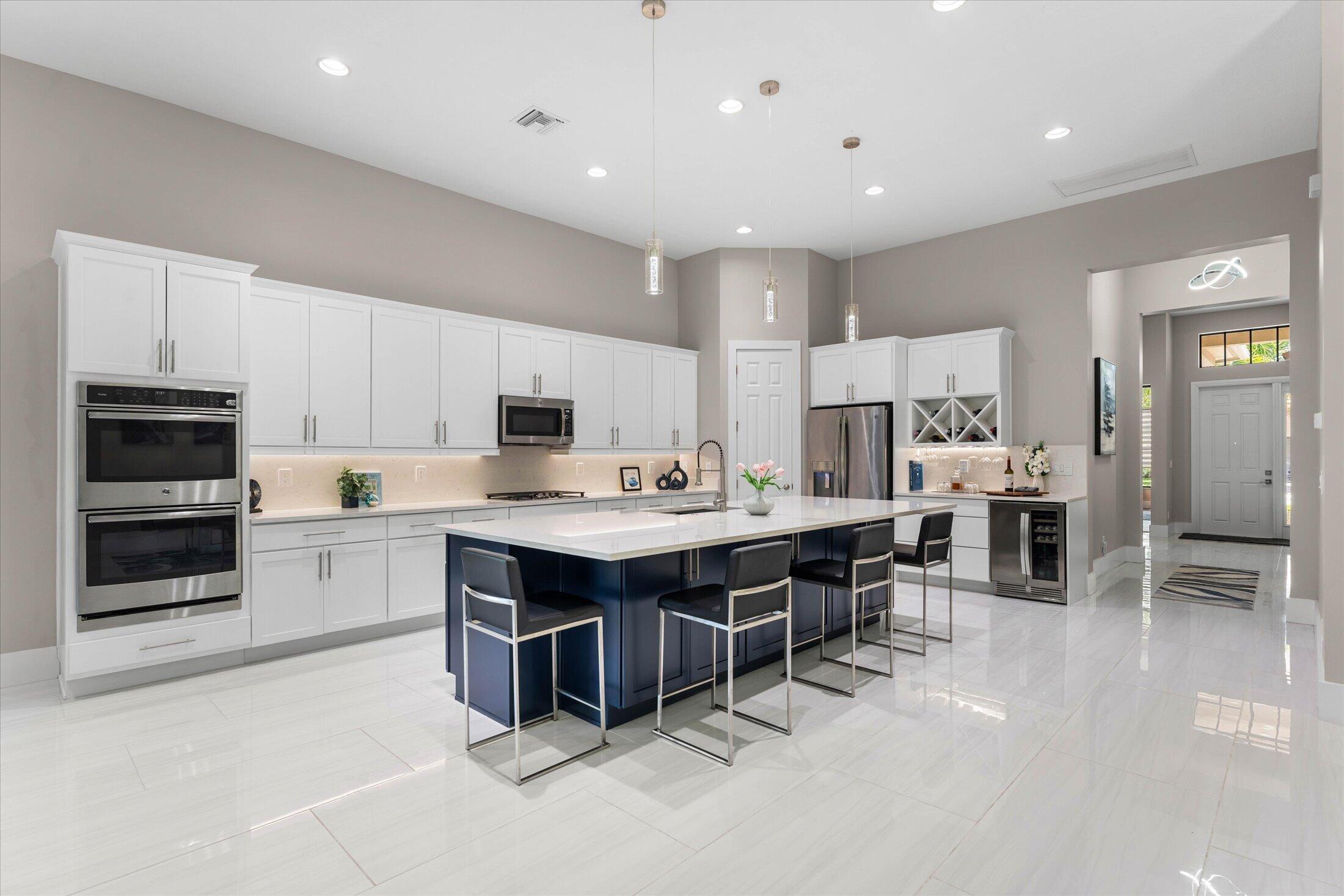 PARKLAND ROYALE - Residential