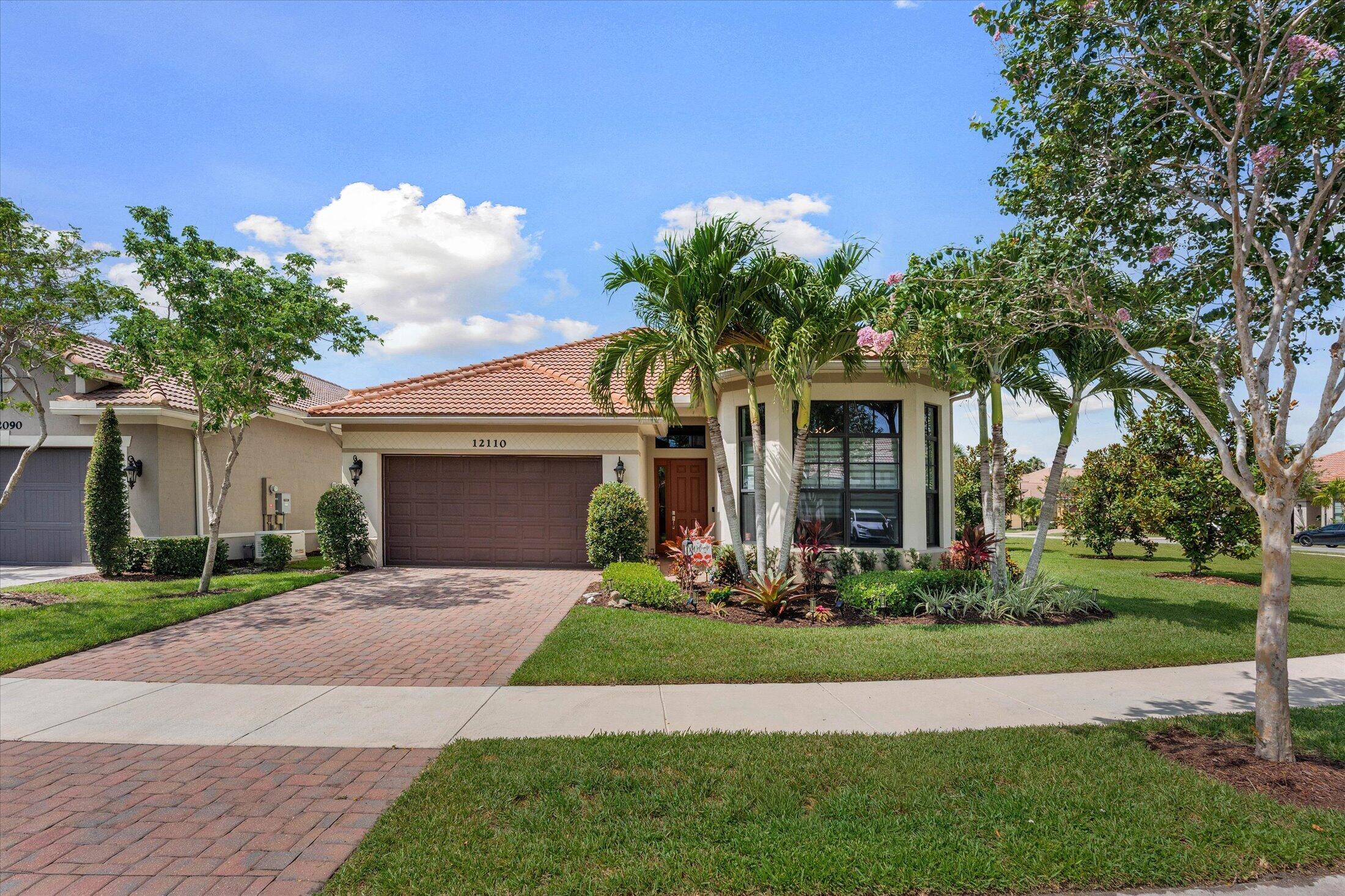 PARKLAND ROYALE - Residential